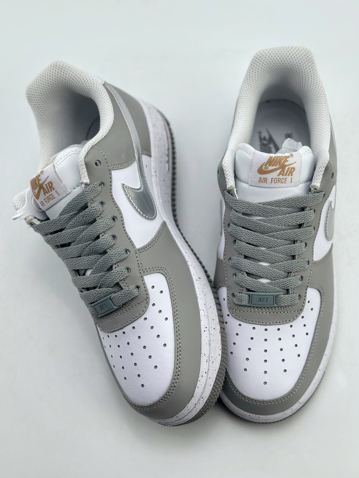 220 Nike Air Force 1 Low 07 白灰银 MK5639-889