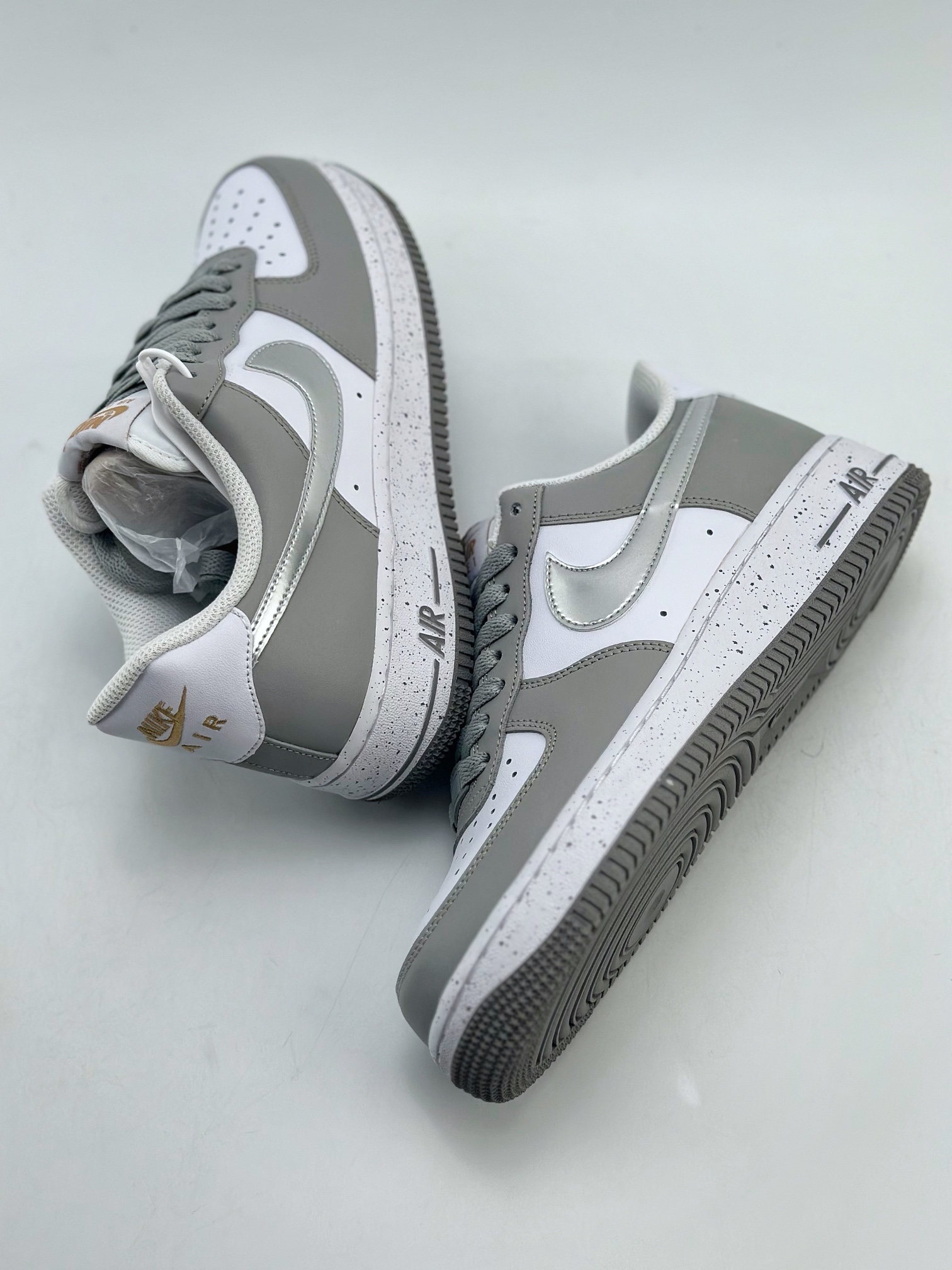 220 Nike Air Force 1 Low 07 白灰银 MK5639-889