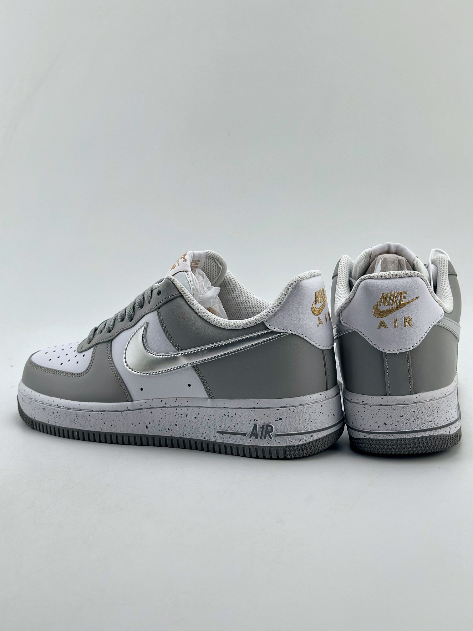 220 Nike Air Force 1 Low 07 白灰银 MK5639-889