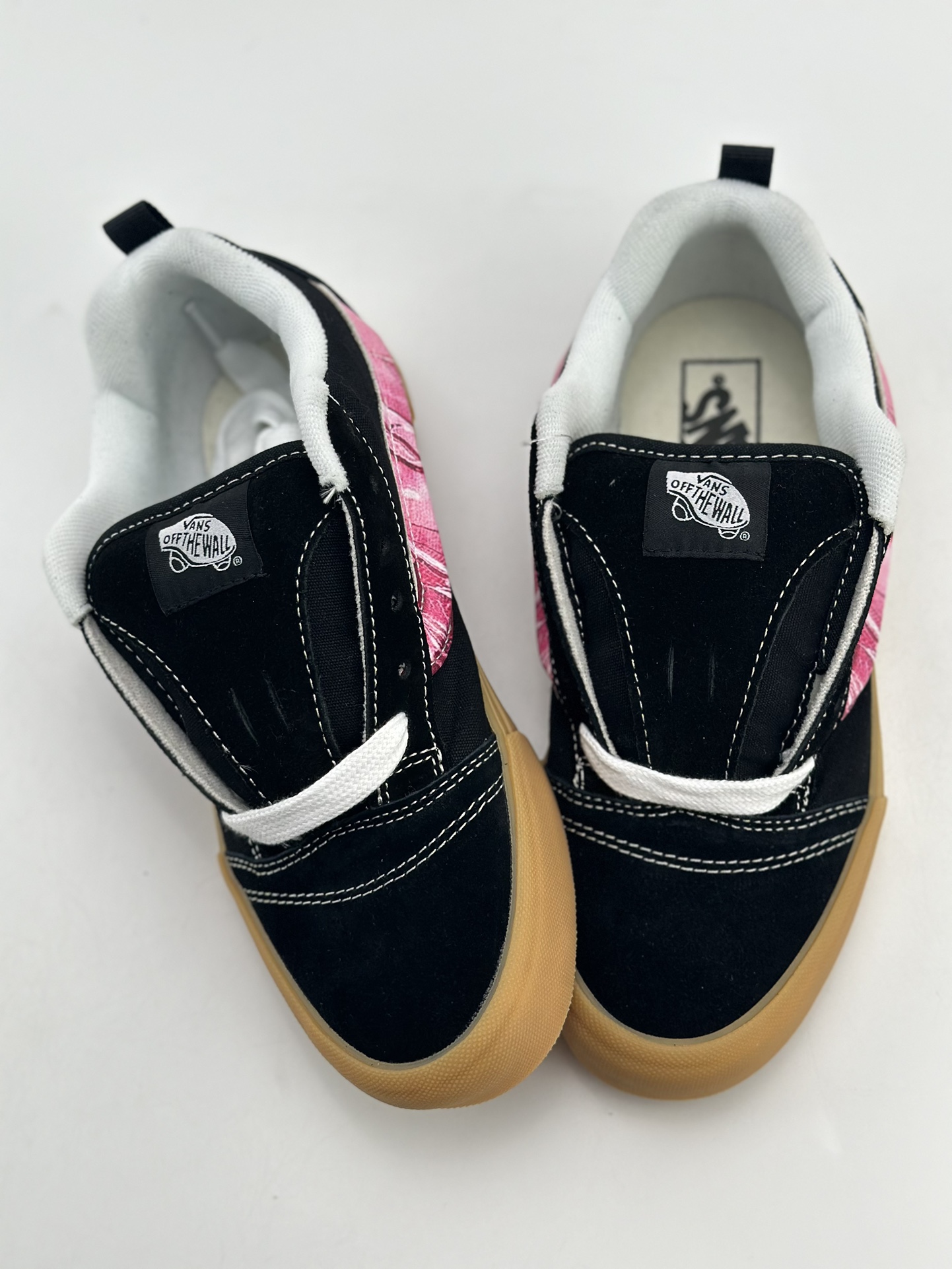 140 Vans Classics Knu Skool 面包鞋 范斯官方 黑粉樱花生胶面包鞋