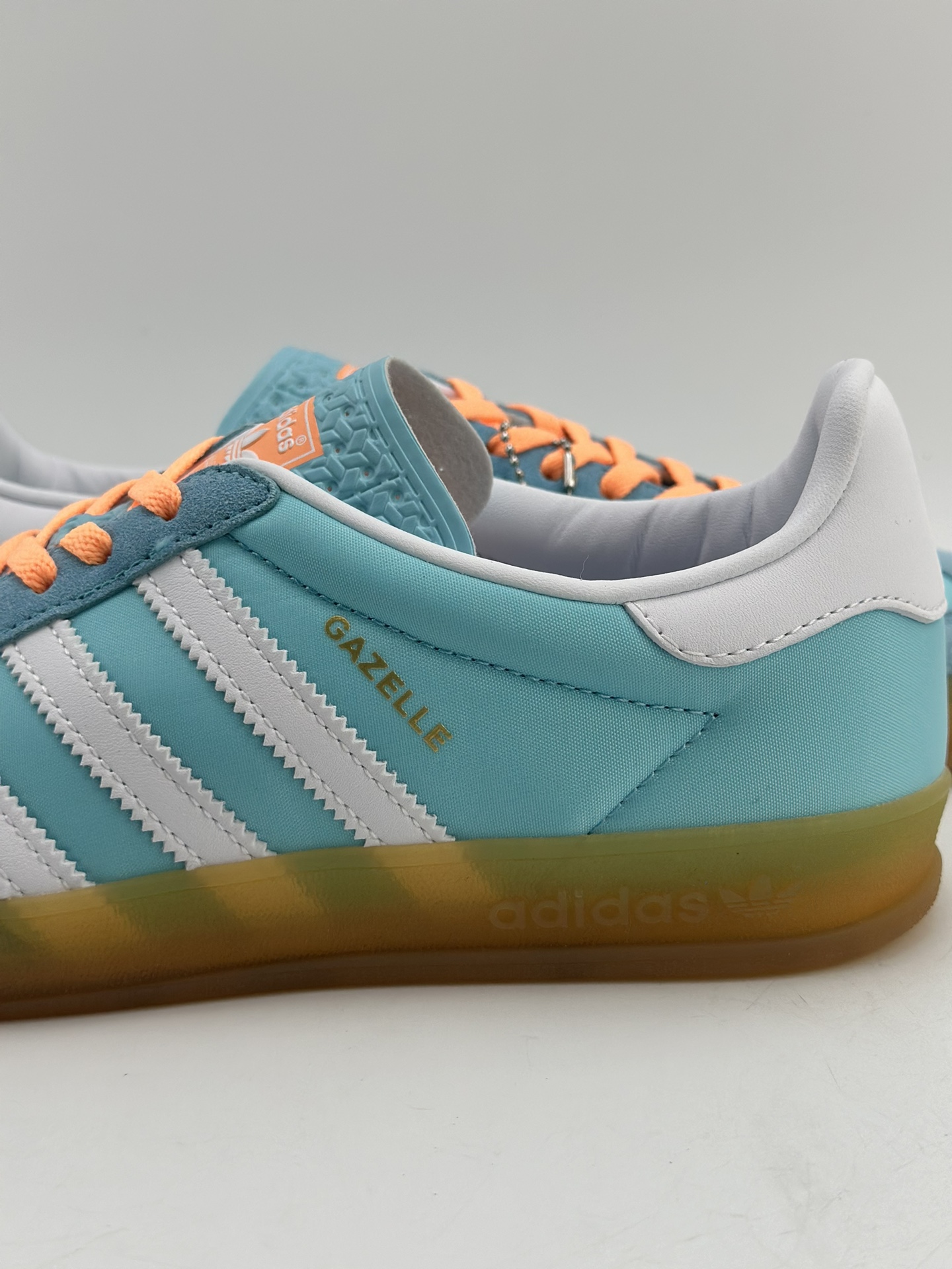 adidas Originals Gazelle INdoor M 三叶草休闲防滑耐磨低帮板鞋 HQ9017