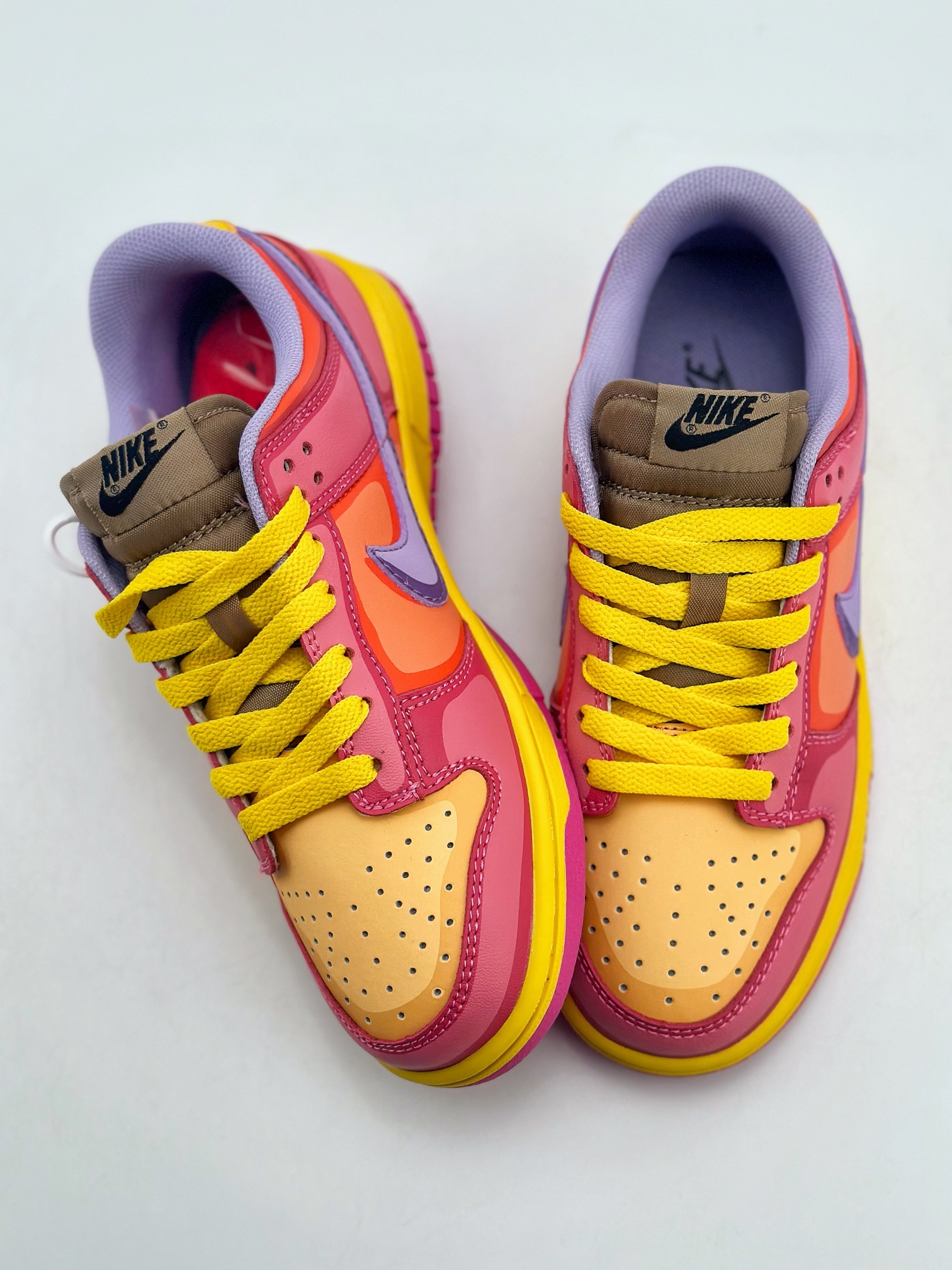 170 NIKE SB Dunk Low 泡泡糖色 MG1486-049