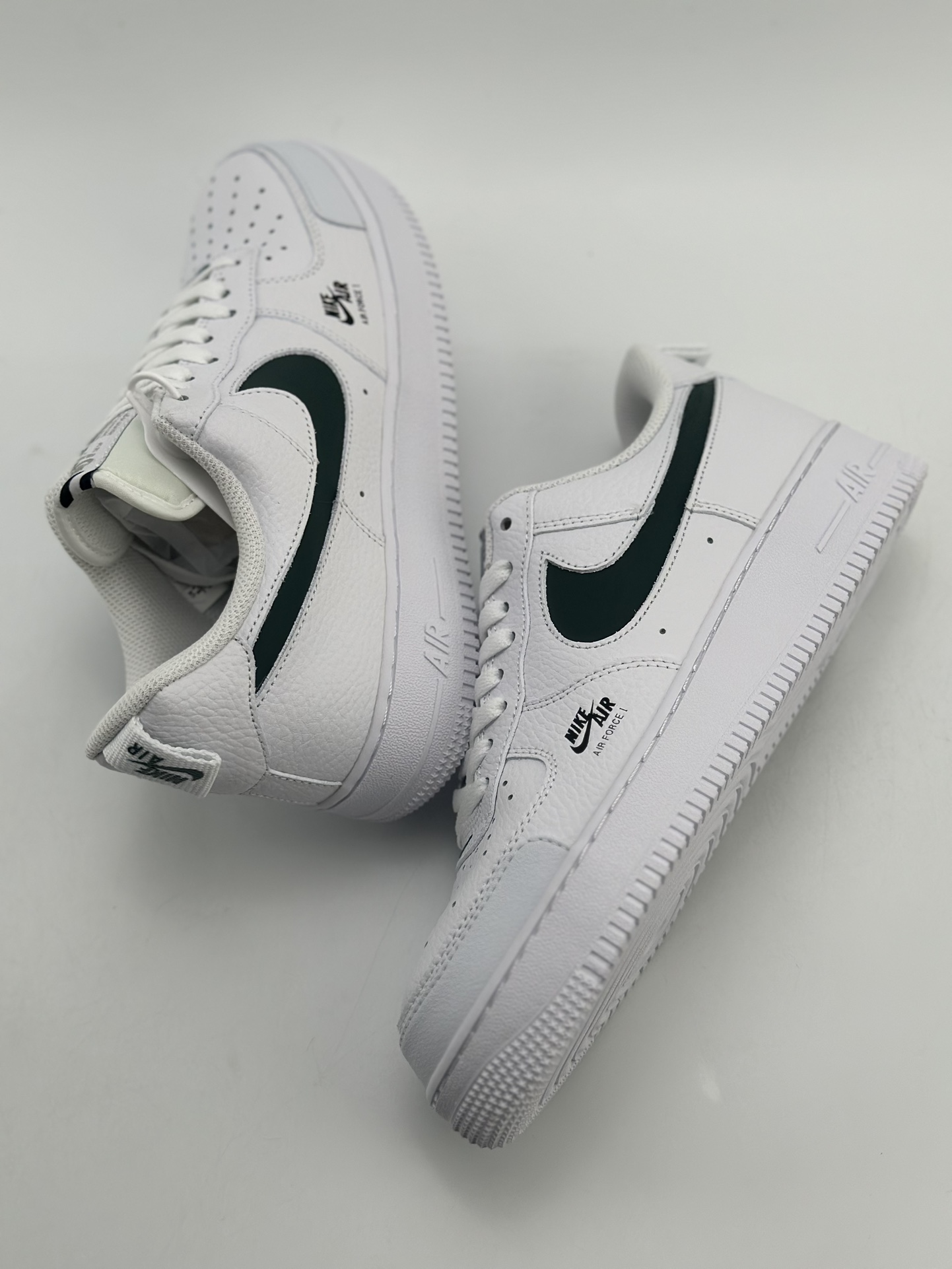 200 Nike Air Force 1 Low 07 解构白绿 CV3039-116