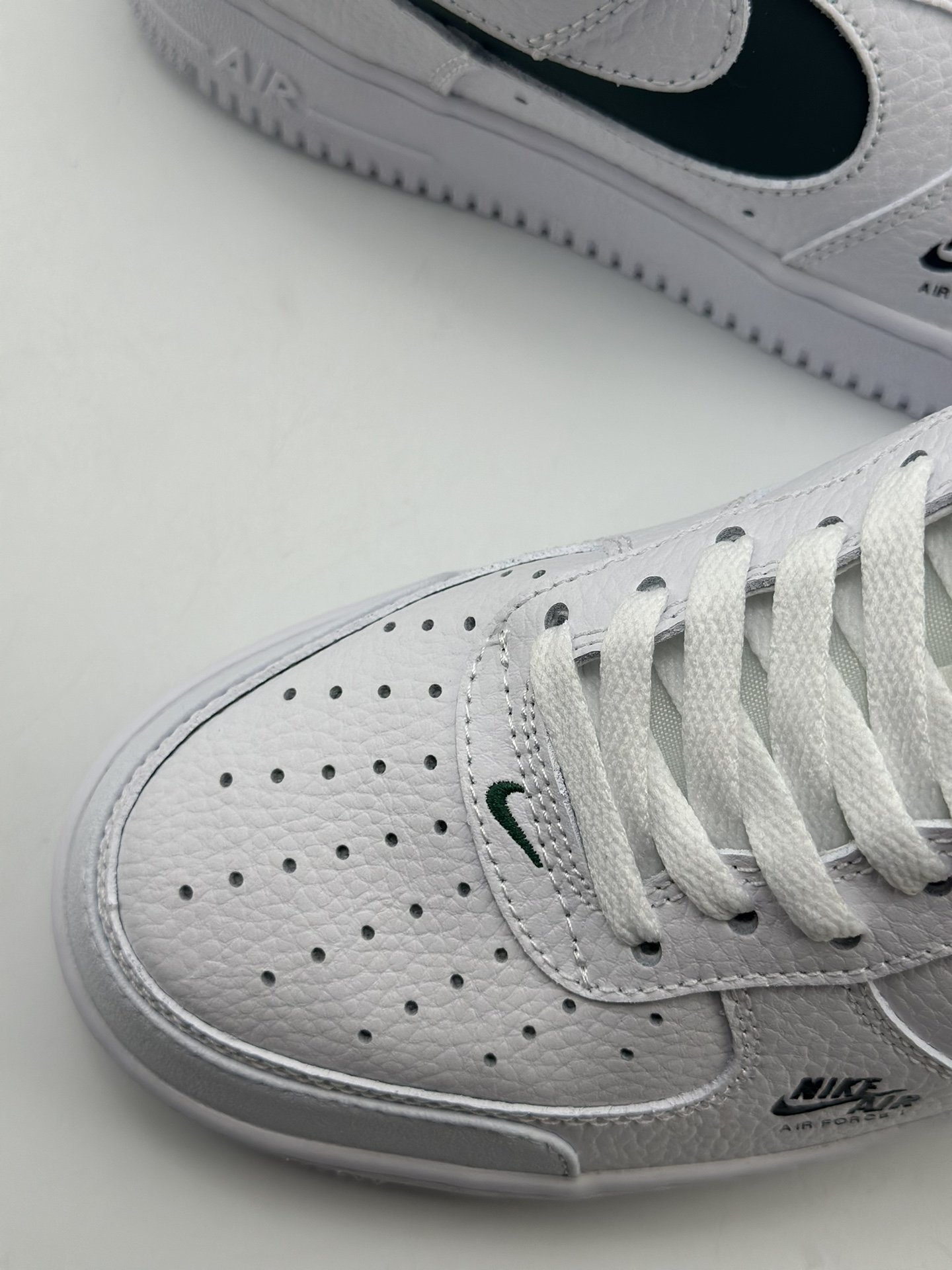 200 Nike Air Force 1 Low 07 解构白绿 CV3039-116