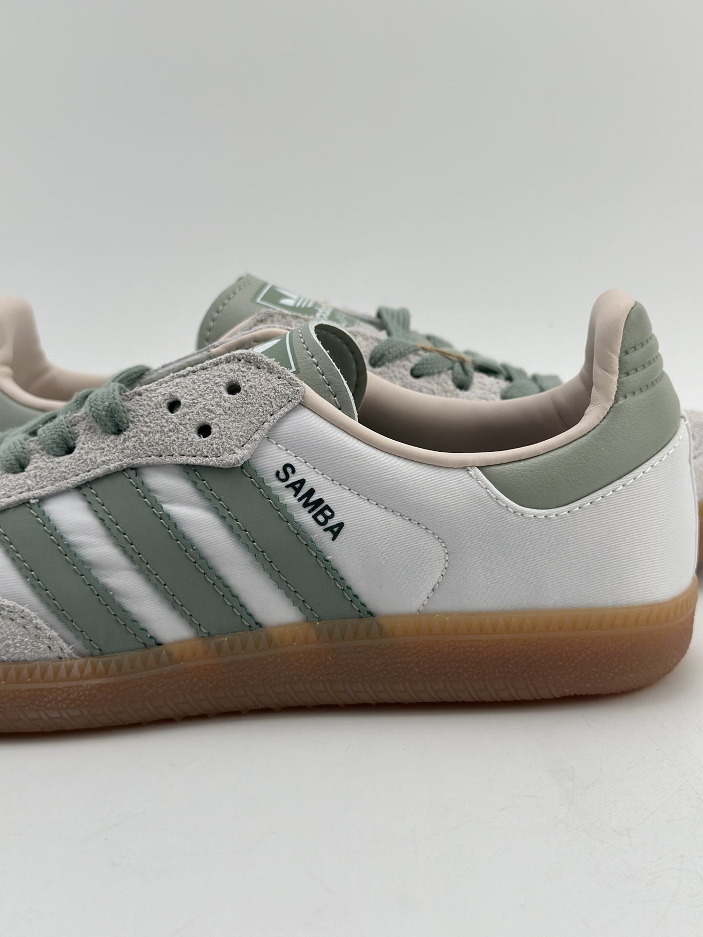 180 adidas originals Samba OG 抹茶白绿  ID0492