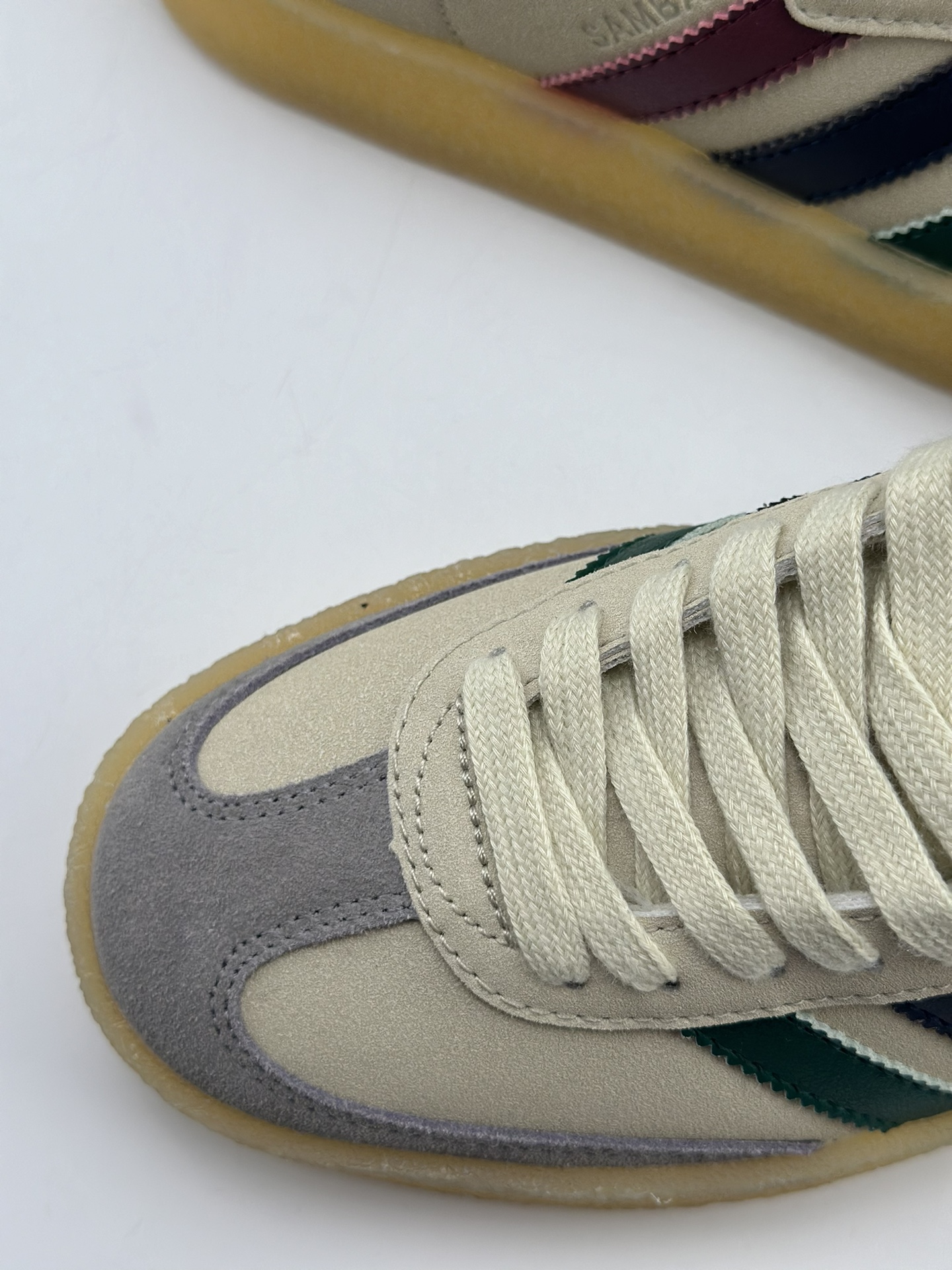 160 Adidas Originals 8th Street Samba x KITH x Clarks "Savannah"桑巴舞街头系列德训运动板鞋  IE4032