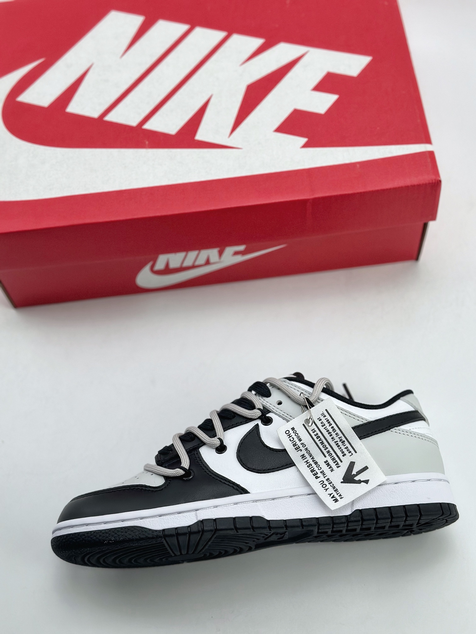 240 Nike SB Dunk Low 字母 熊猫 解构 黑灰 CW1590-100