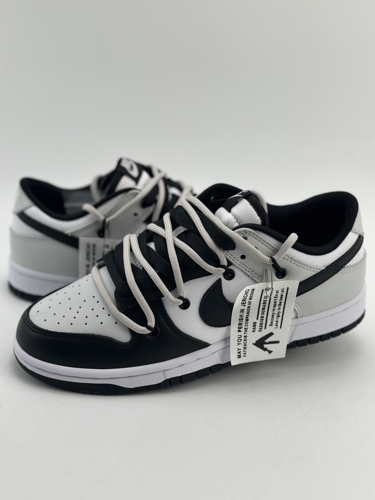 240 Nike SB Dunk Low 字母 熊猫 解构 黑灰 CW1590-100