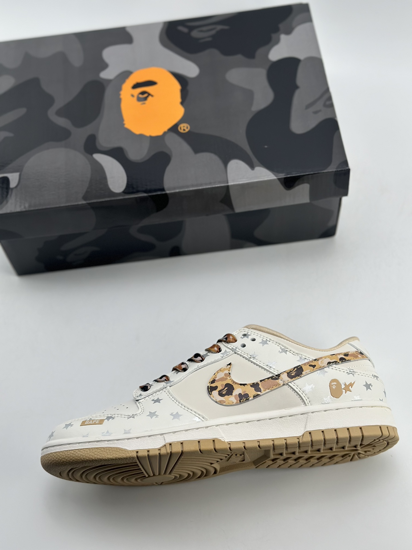 280 Nike SB Dunk Low x BAPE 白黄迷彩 DQ1098-352