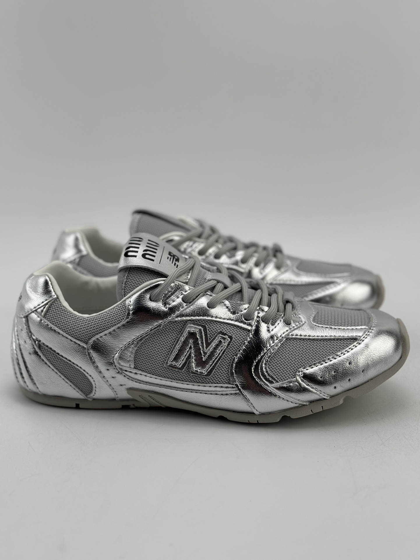 New Balance x Miumiu 缪缪联名 24s联名款运动鞋 ECAP523058