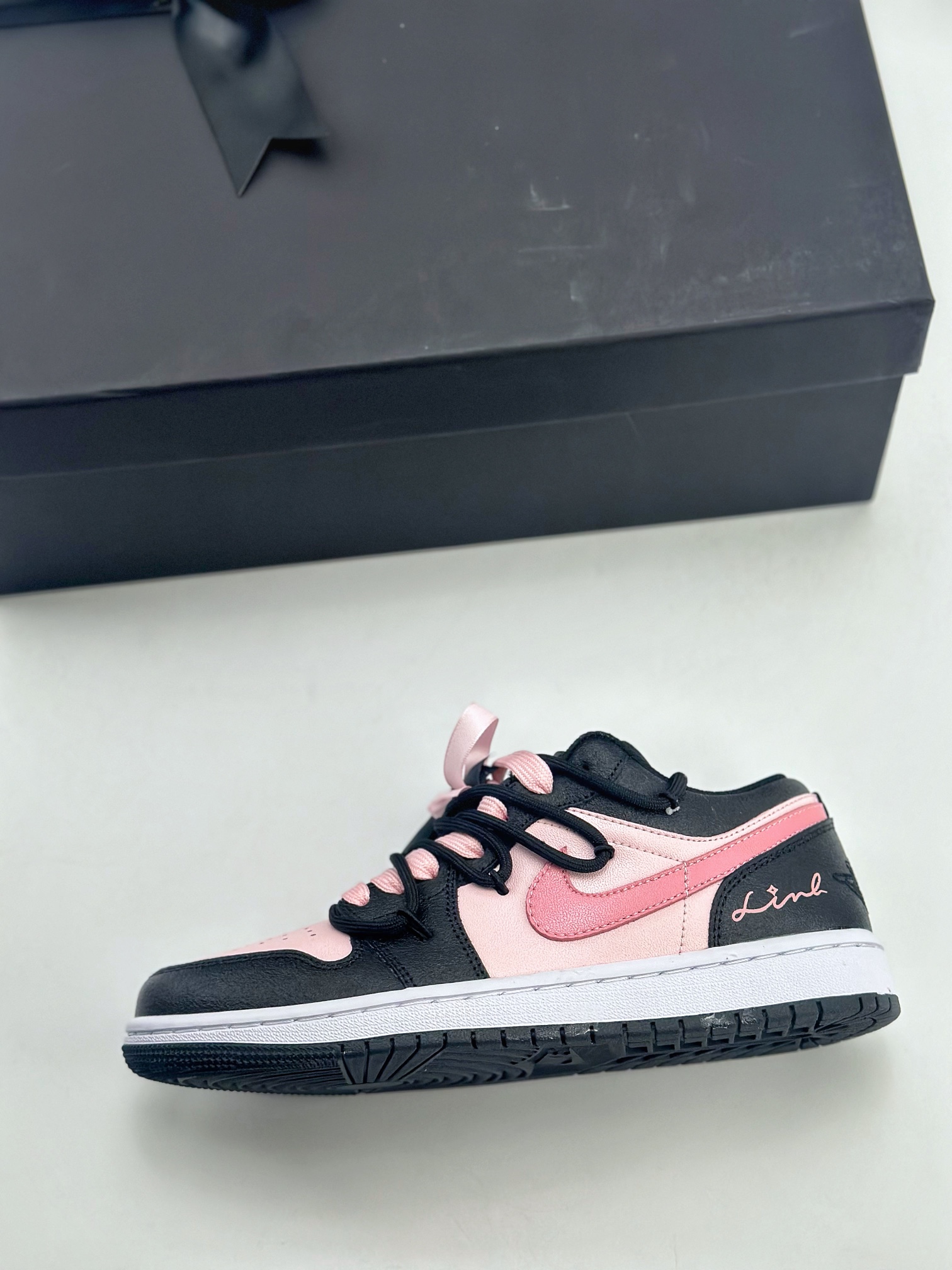 280 Air Jordan 1 Retro Low 芝芝莓莓 蝴蝶结 黑粉 DX4374-008