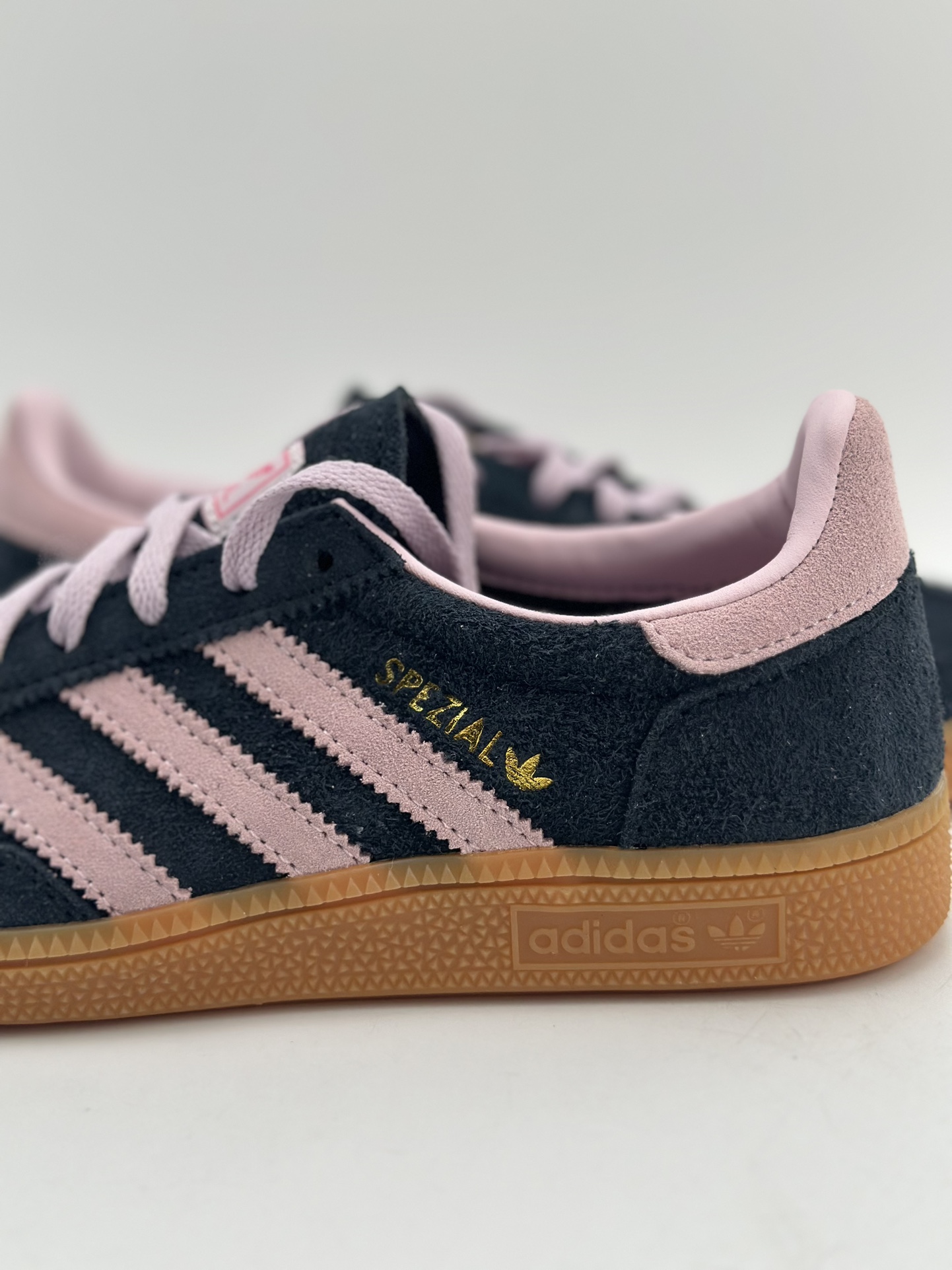 170 adidas originals Samba Handball Spezial 黑粉 IE5897