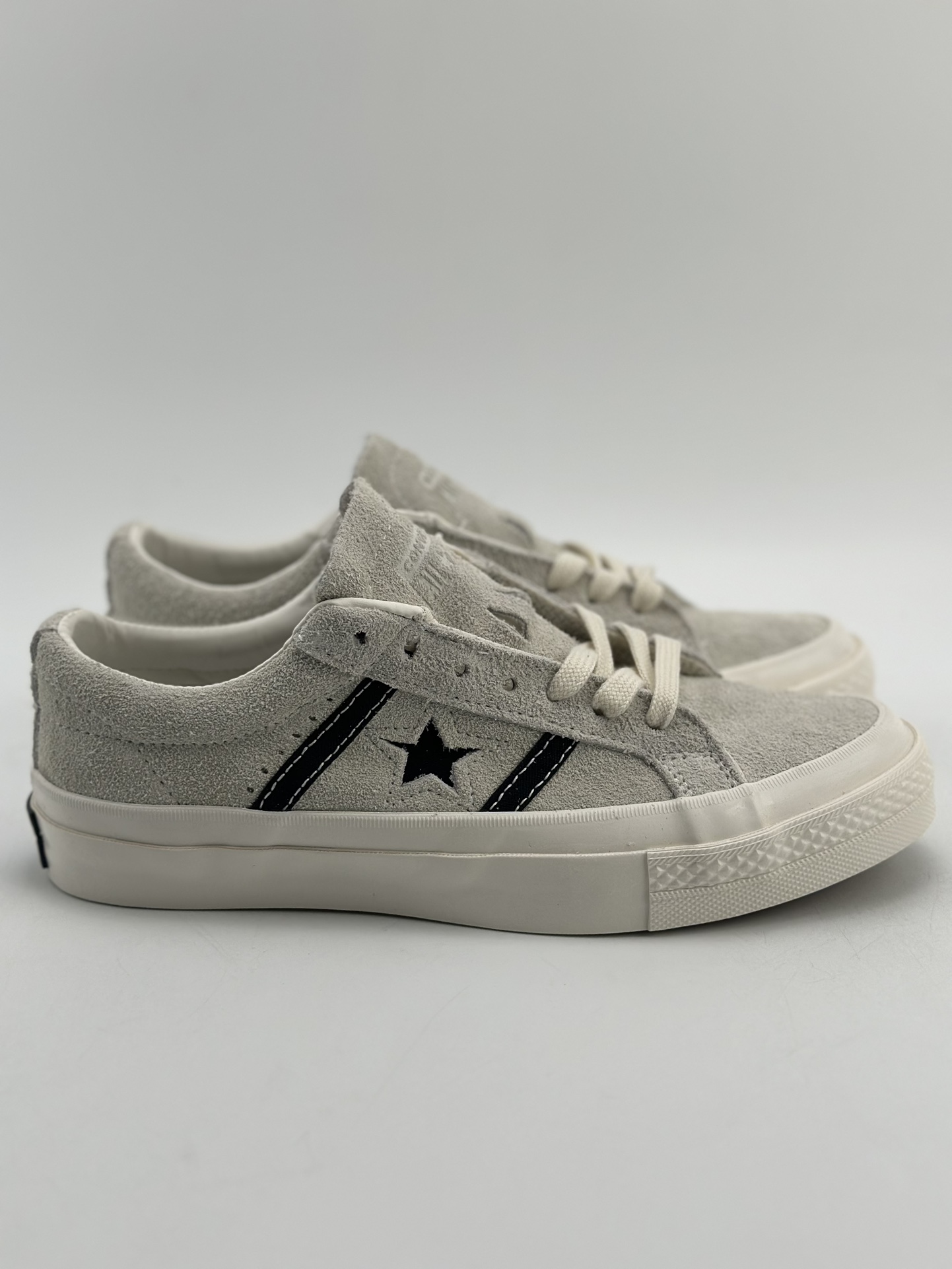 160 CONVERSE匡威 One Star Academy Pro翻毛皮运动休闲板鞋