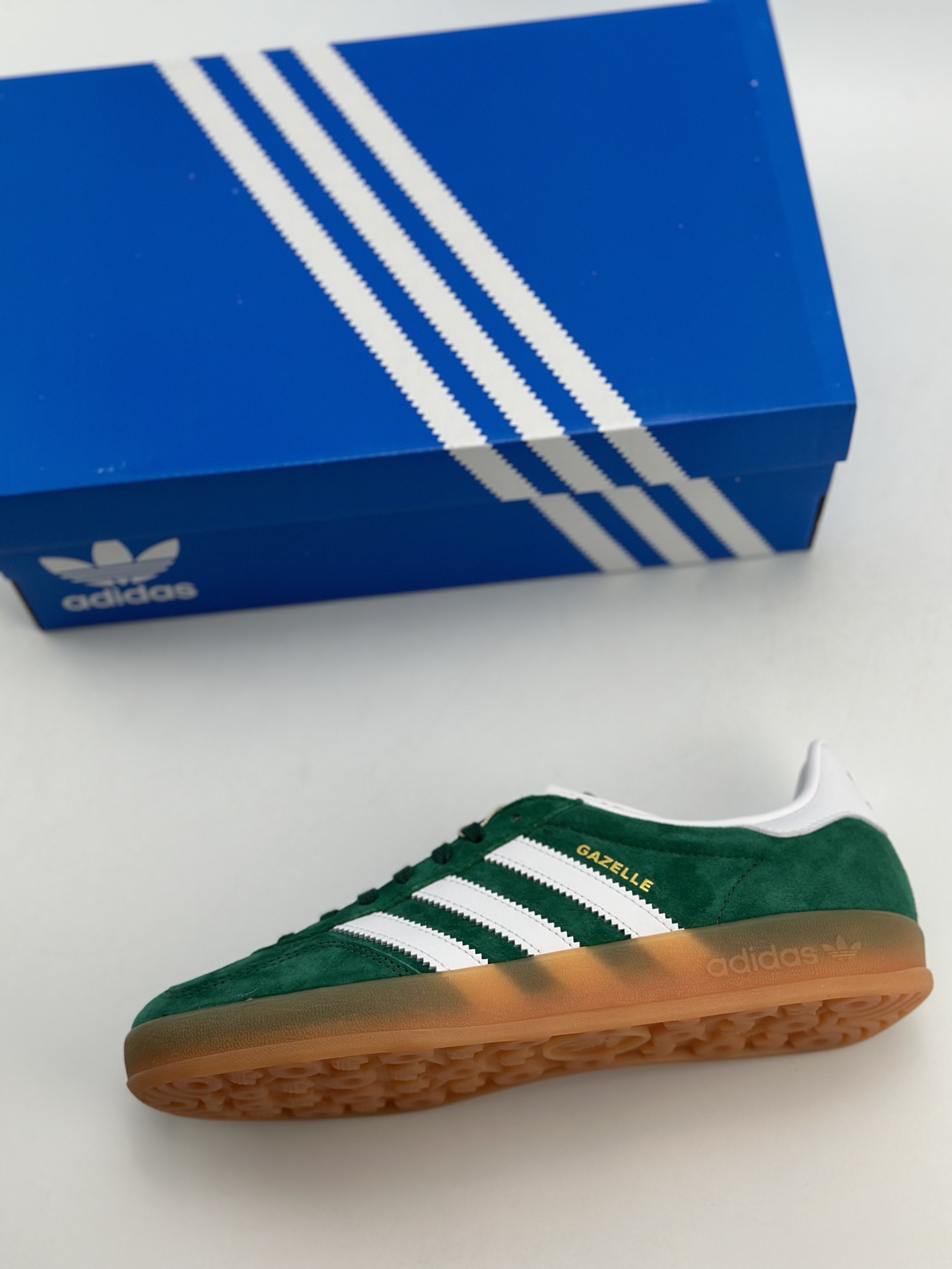 200 adidas Originals Gazelle INdoor 三叶草休闲防滑耐磨低帮板鞋  IG1596