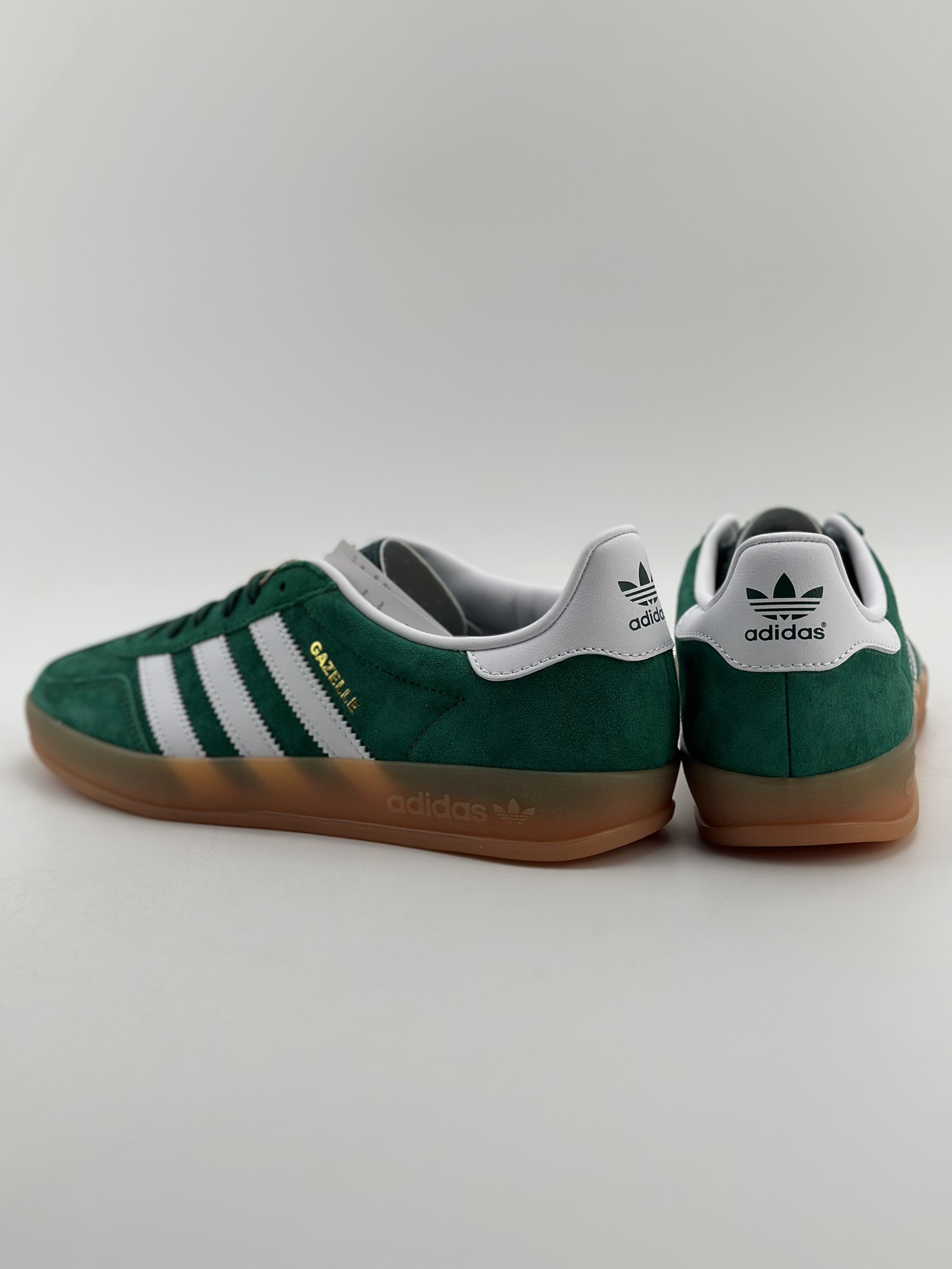 200 adidas Originals Gazelle INdoor 三叶草休闲防滑耐磨低帮板鞋  IG1596