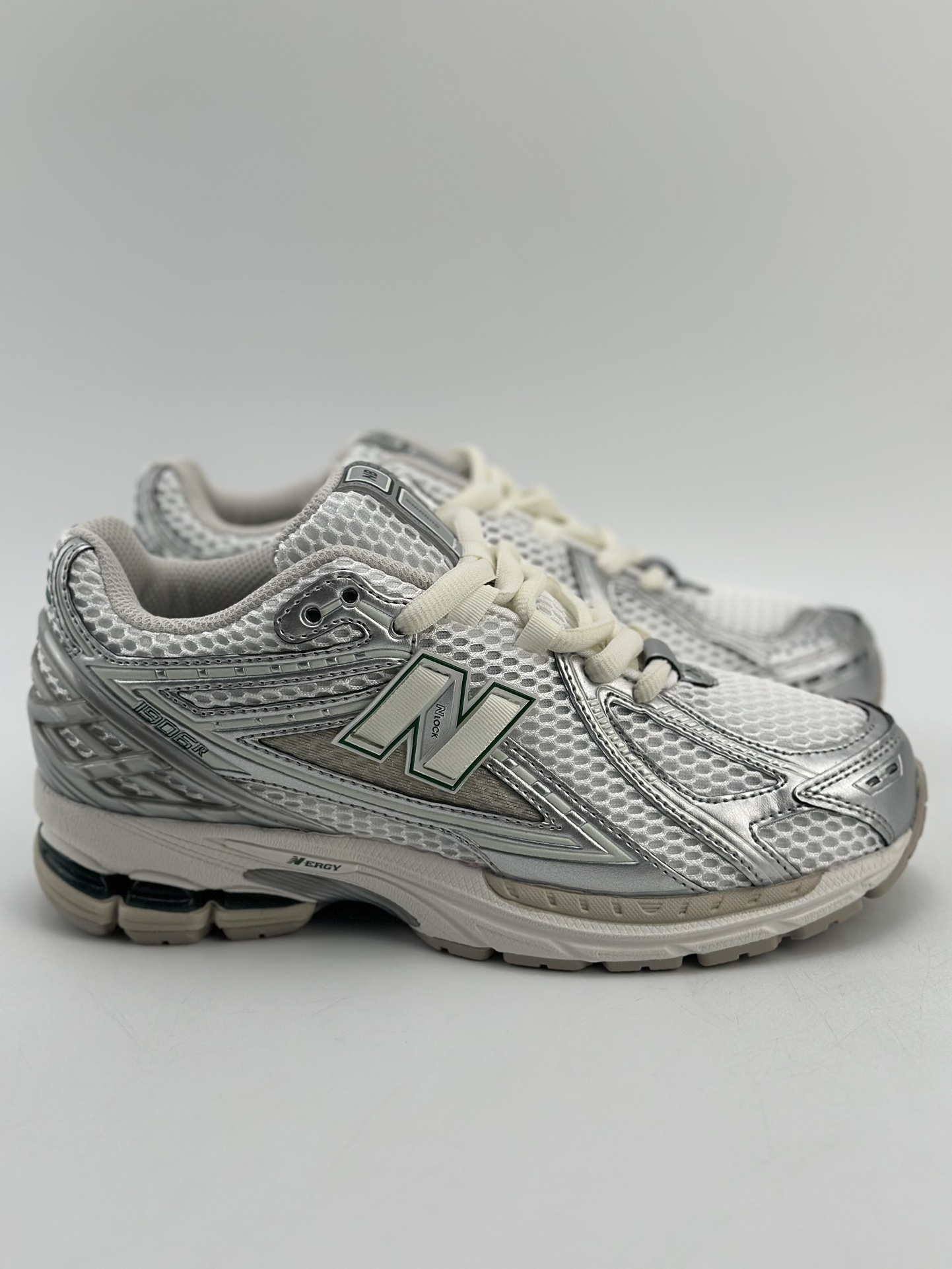 200 New Balance M1906系列 复古单品宝藏老爹鞋款 M1906REE