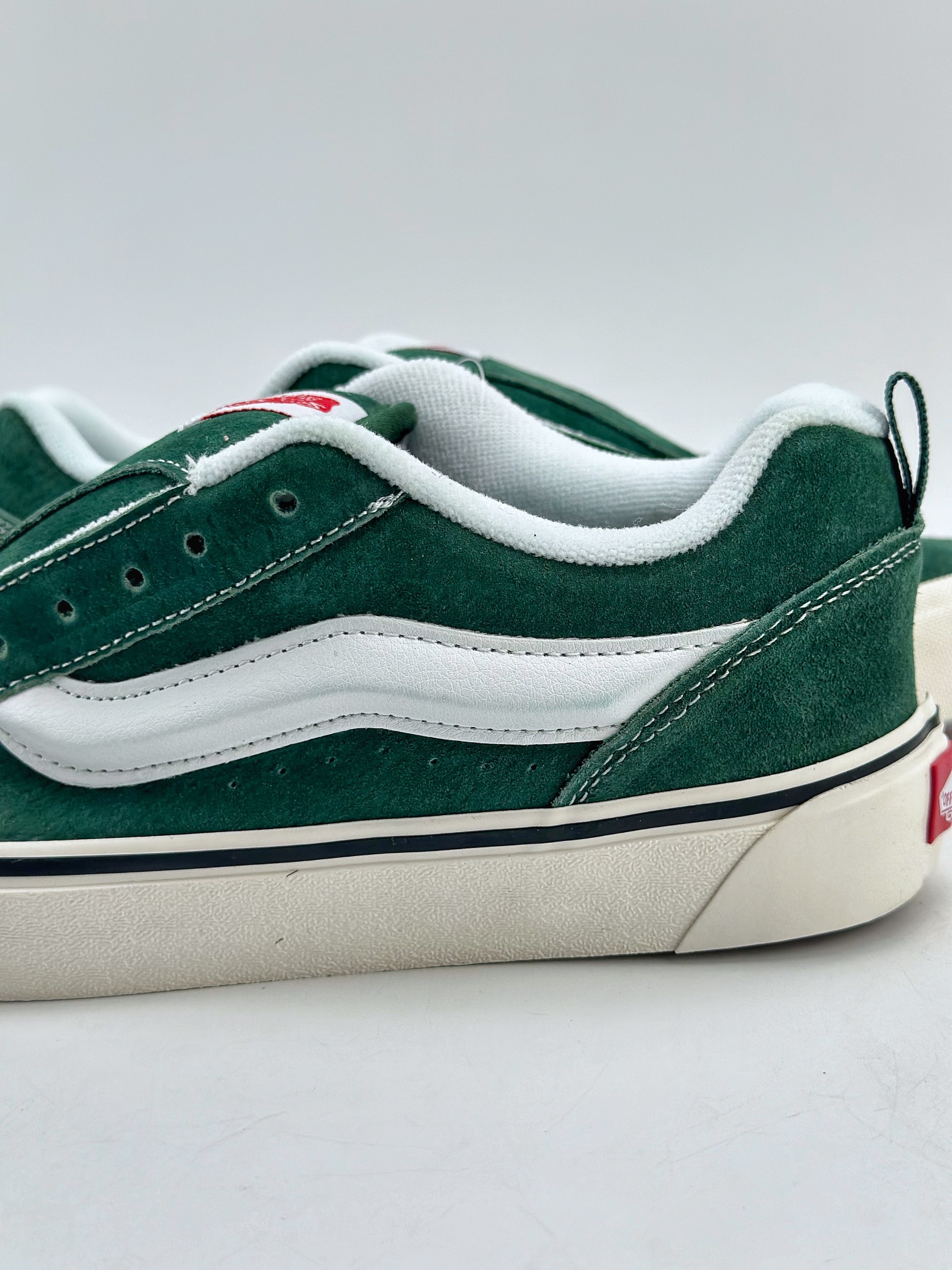 140 Vans Classics Knu Skool 翻毛绿厚鞋舌面包鞋 Vans超火的土豆鞋