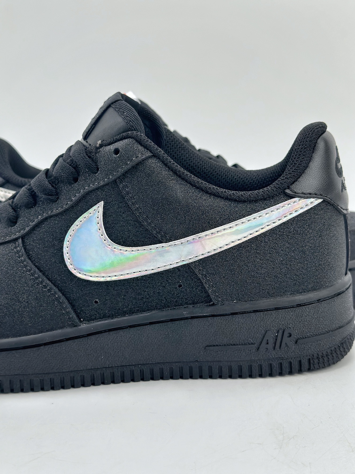 240 Nike Air Force 1 Low 07 黑闪白钩 CW2288-111