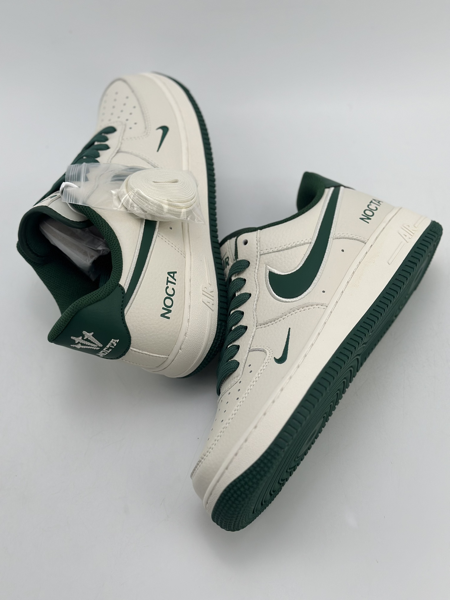 240 Nike Air Force 1 Low 07 x NOCTA 白绿 NO0224-025