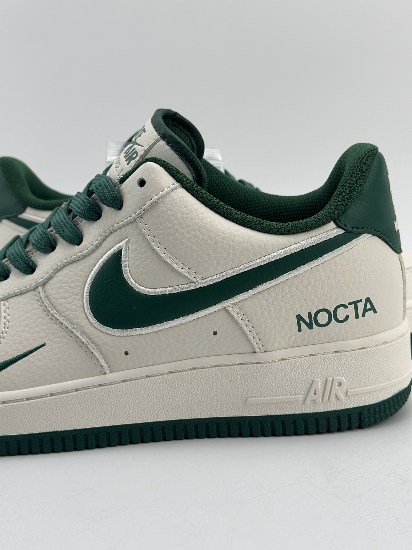 240 Nike Air Force 1 Low 07 x NOCTA 白绿 NO0224-025