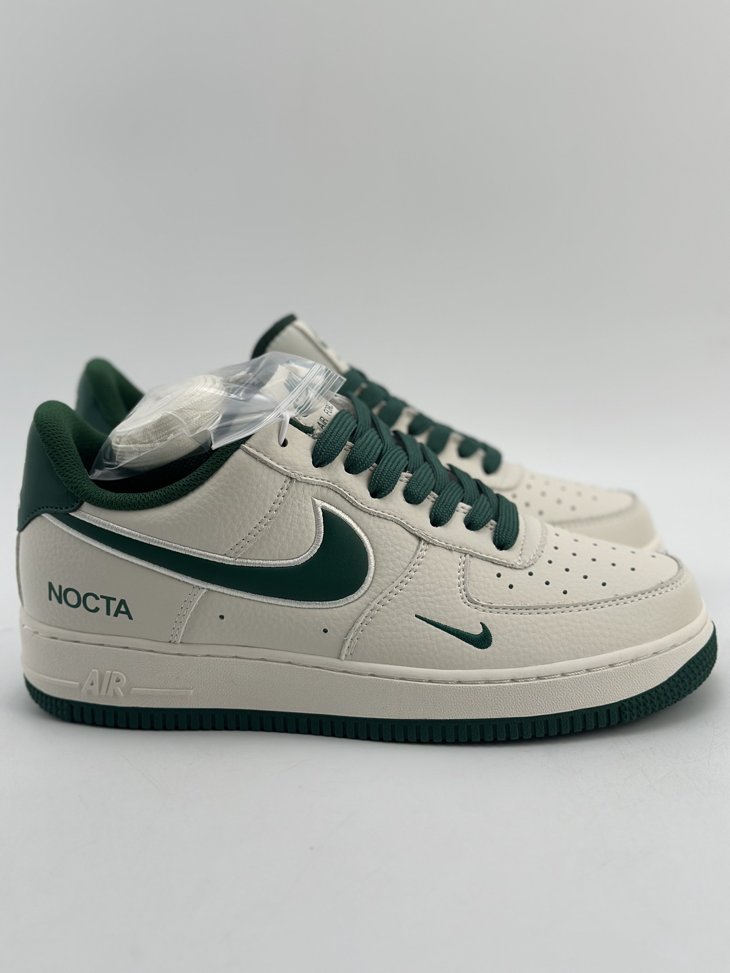 240 Nike Air Force 1 Low 07 x NOCTA 白绿 NO0224-025