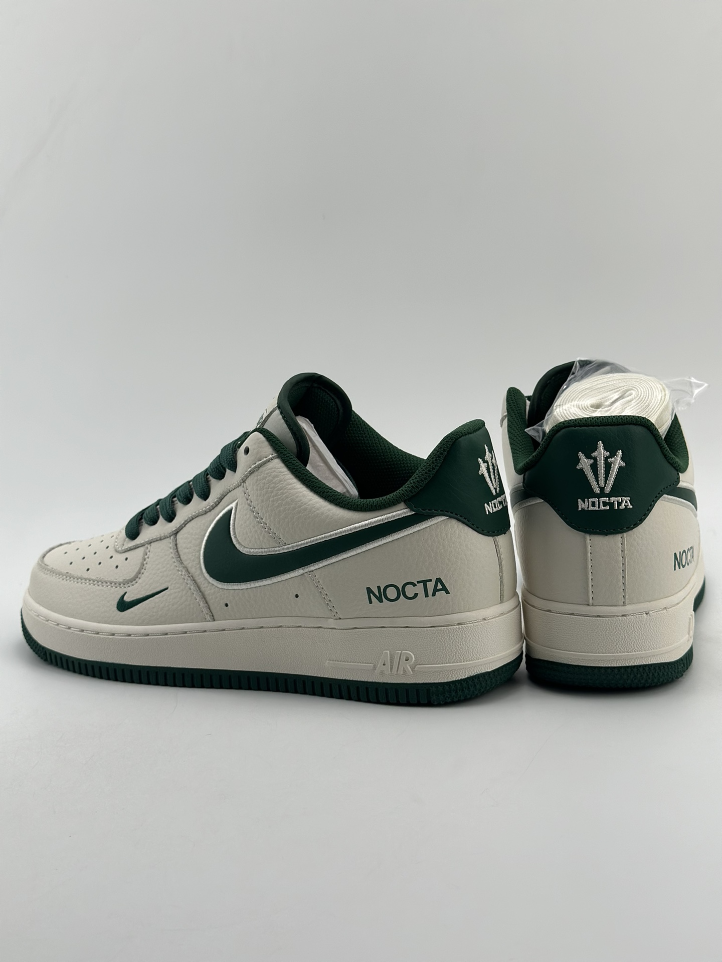 240 Nike Air Force 1 Low 07 x NOCTA 白绿 NO0224-025