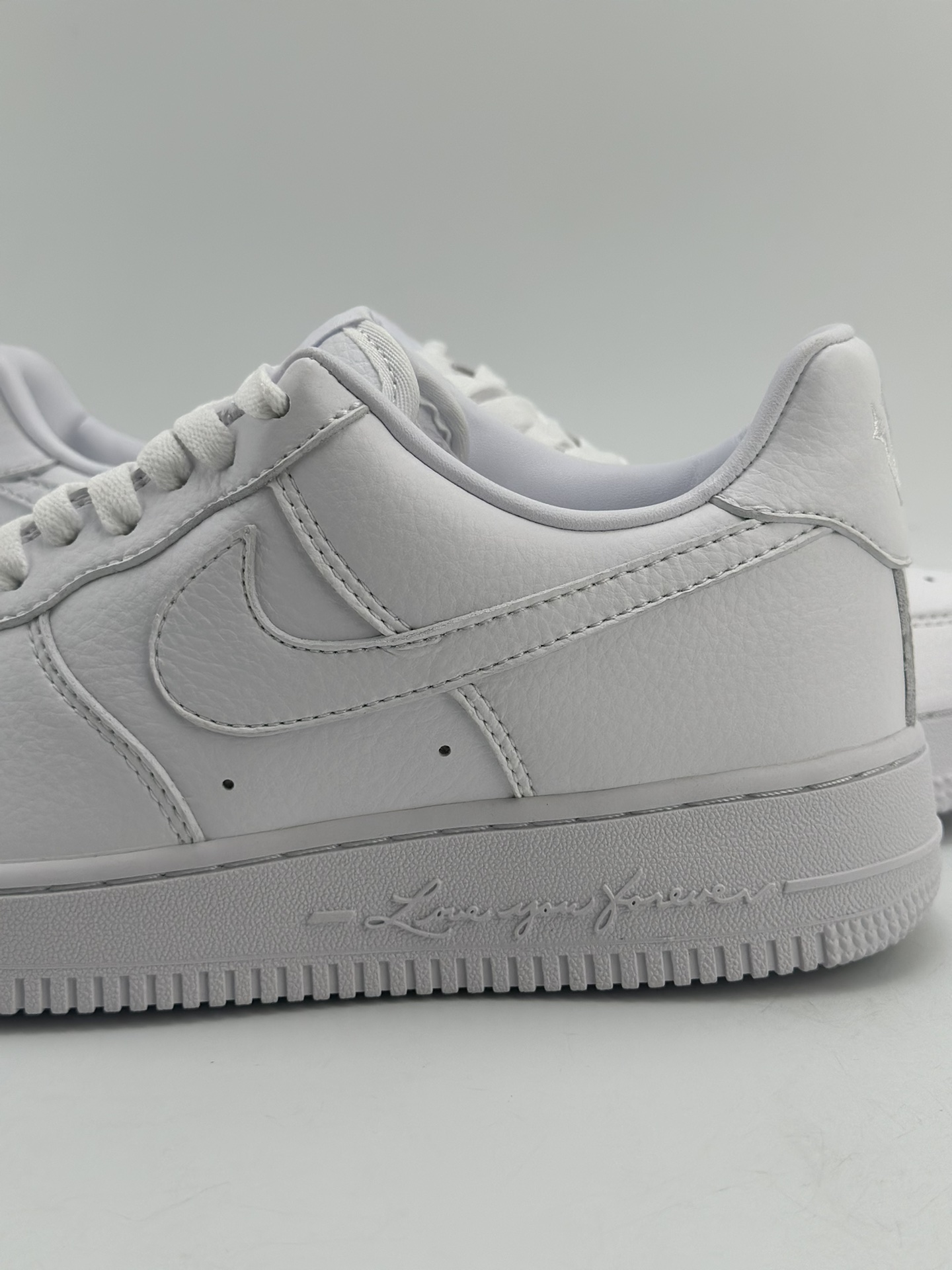 200 Nike Air Force 1 Low 07 x Drake 纯白 CZ8065-100