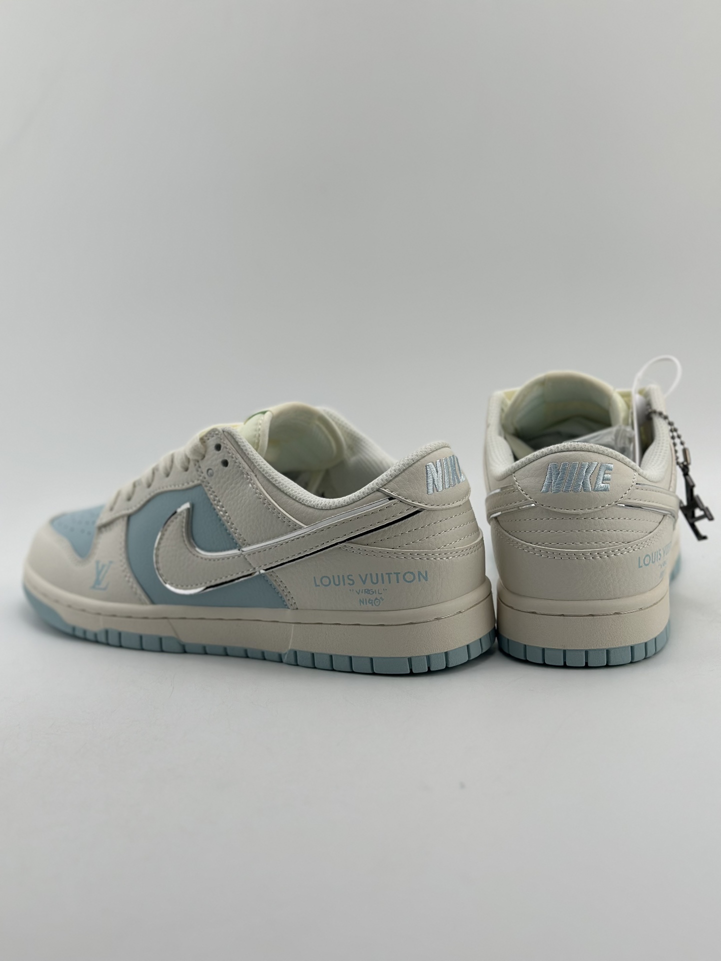 280 Nike SB Dunk Low x Louis Vuitton 白天蓝 BB8766-209