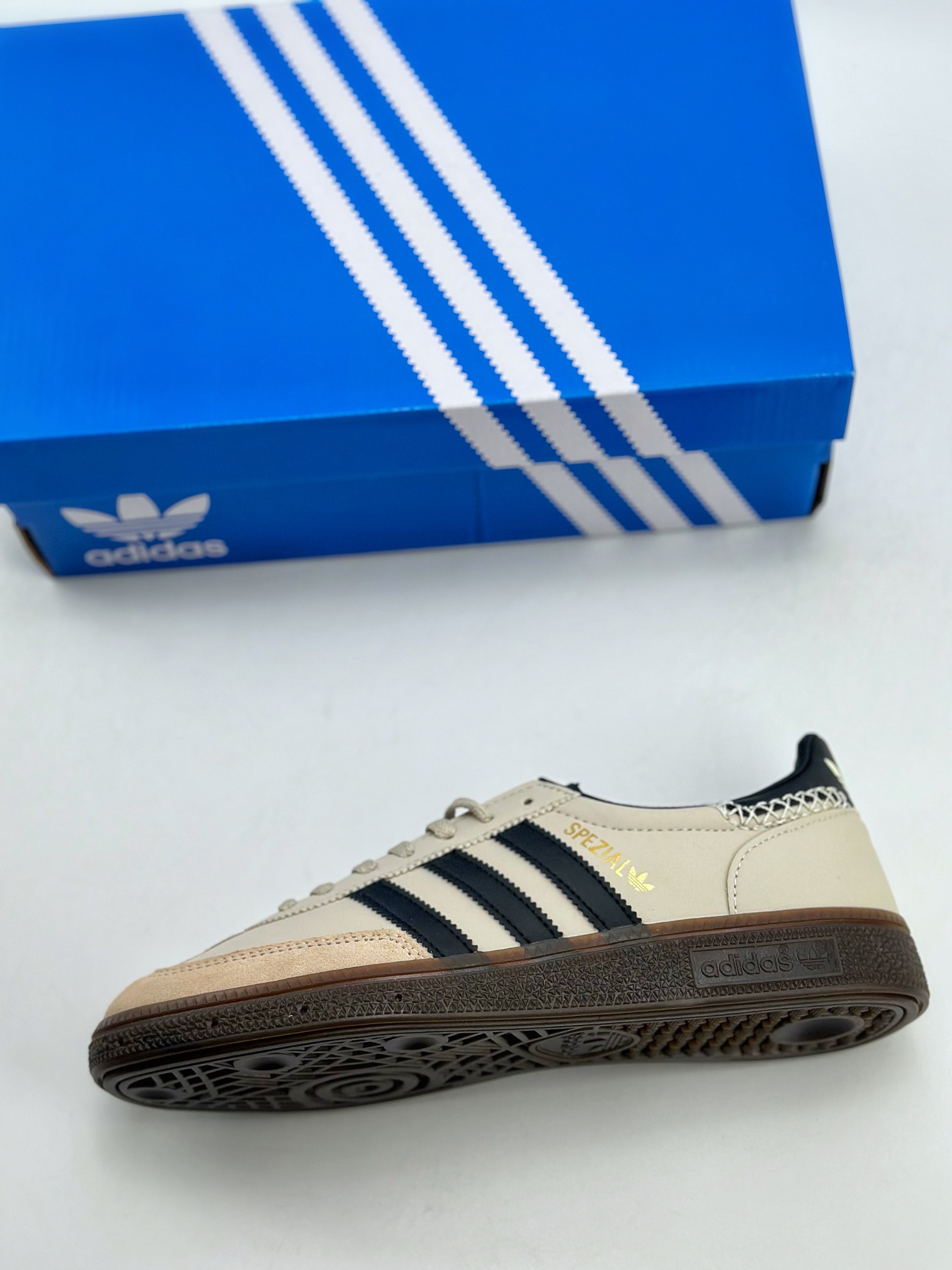 140 adidas originals Samba Handball Spezial IE3698