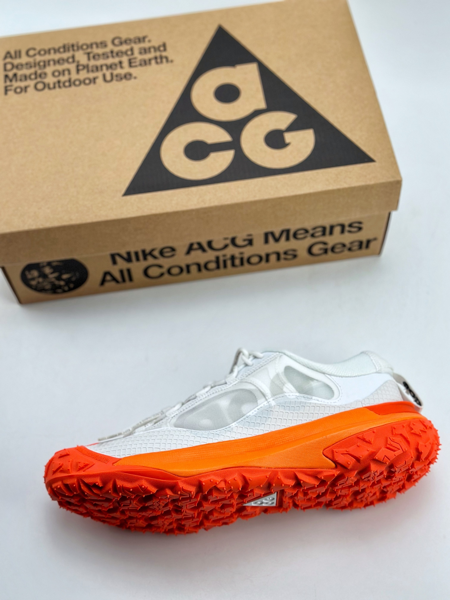 200 NK ACG MOUNTAIN FLY 2 LOW 外户登山列系越跑低帮休闲动运徒步鞋 DV7903-100