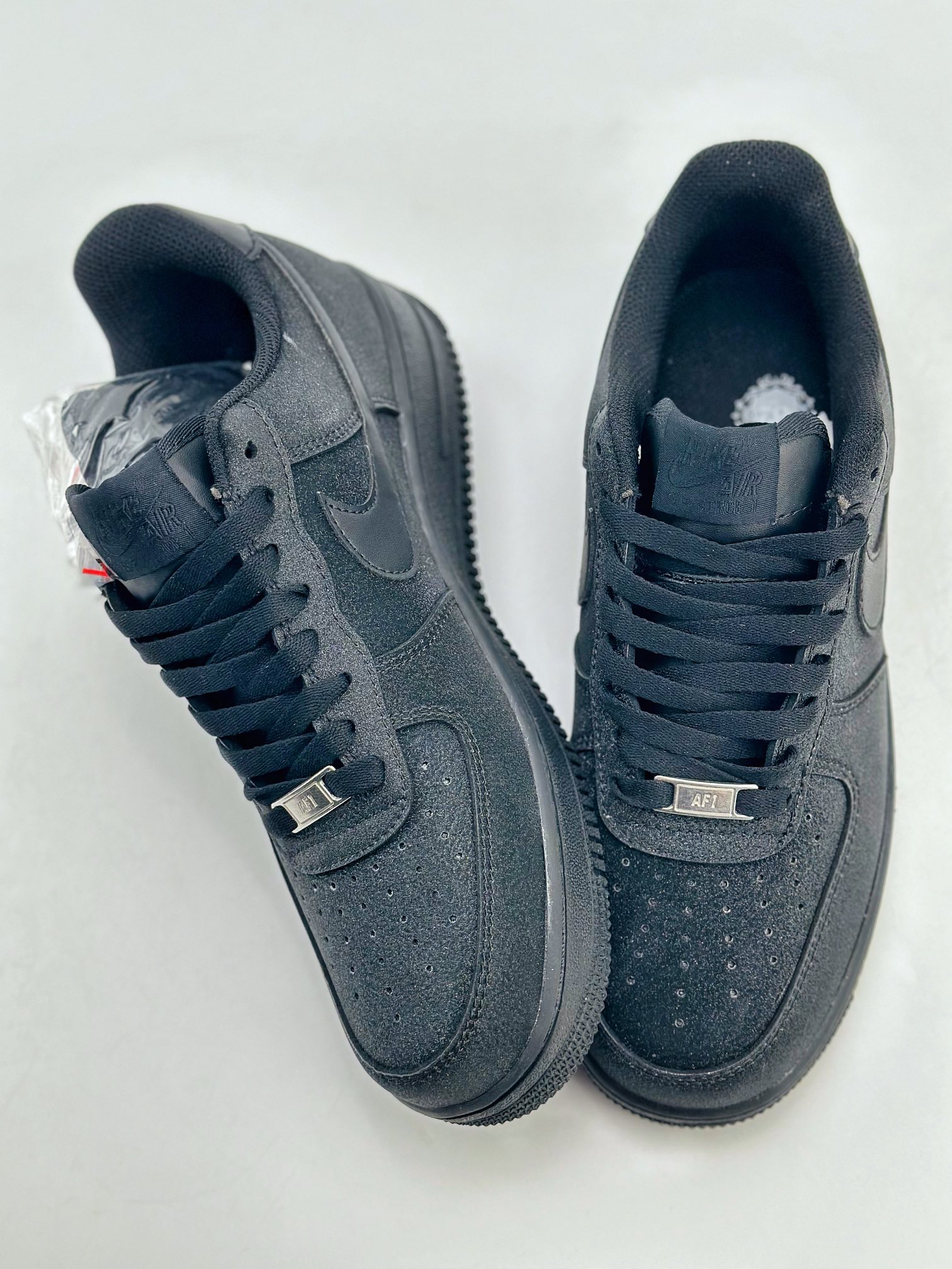 240 Nike Air Force 1 Low 07 黑闪