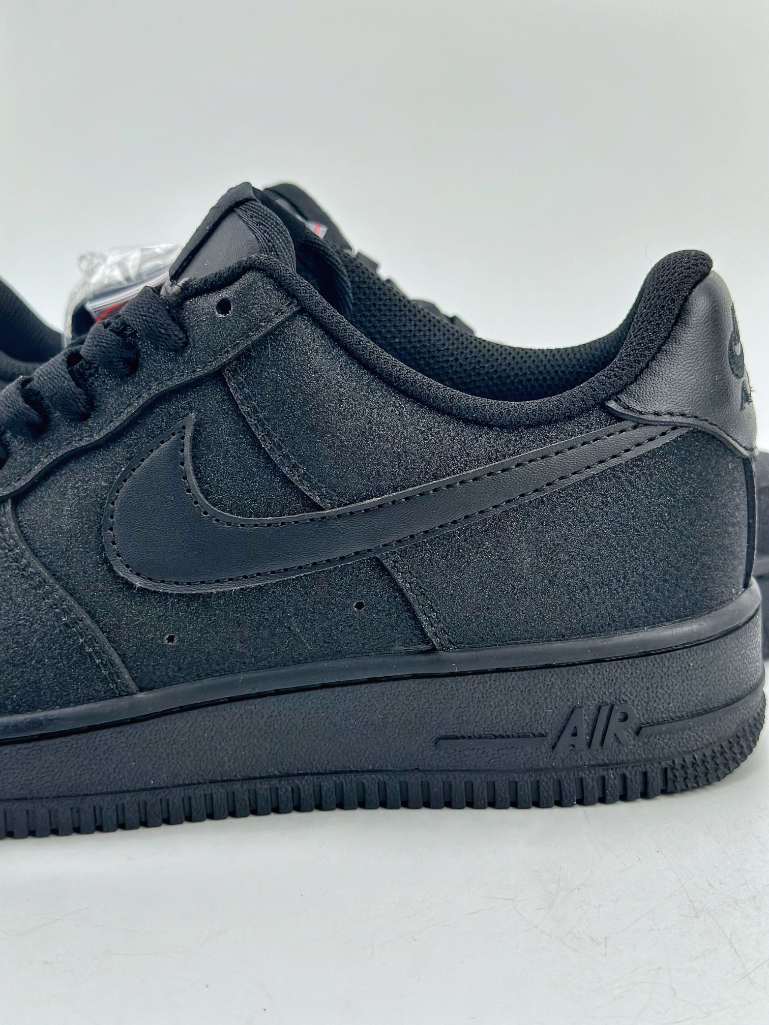 240 Nike Air Force 1 Low 07 黑闪