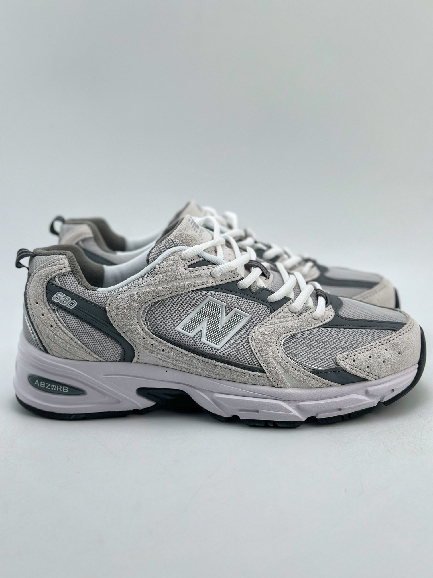 150 新百伦New Balance MR530系列 复古老爹风网布跑步休闲运动鞋 MR530CB