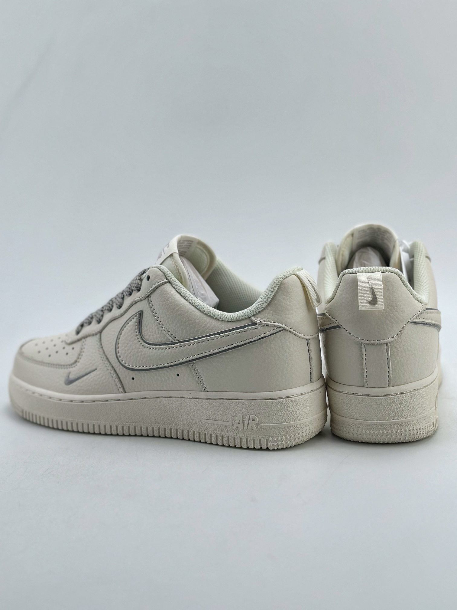 240 Nike Air Force 1 Low 07 米白满天星 MJ0319-023