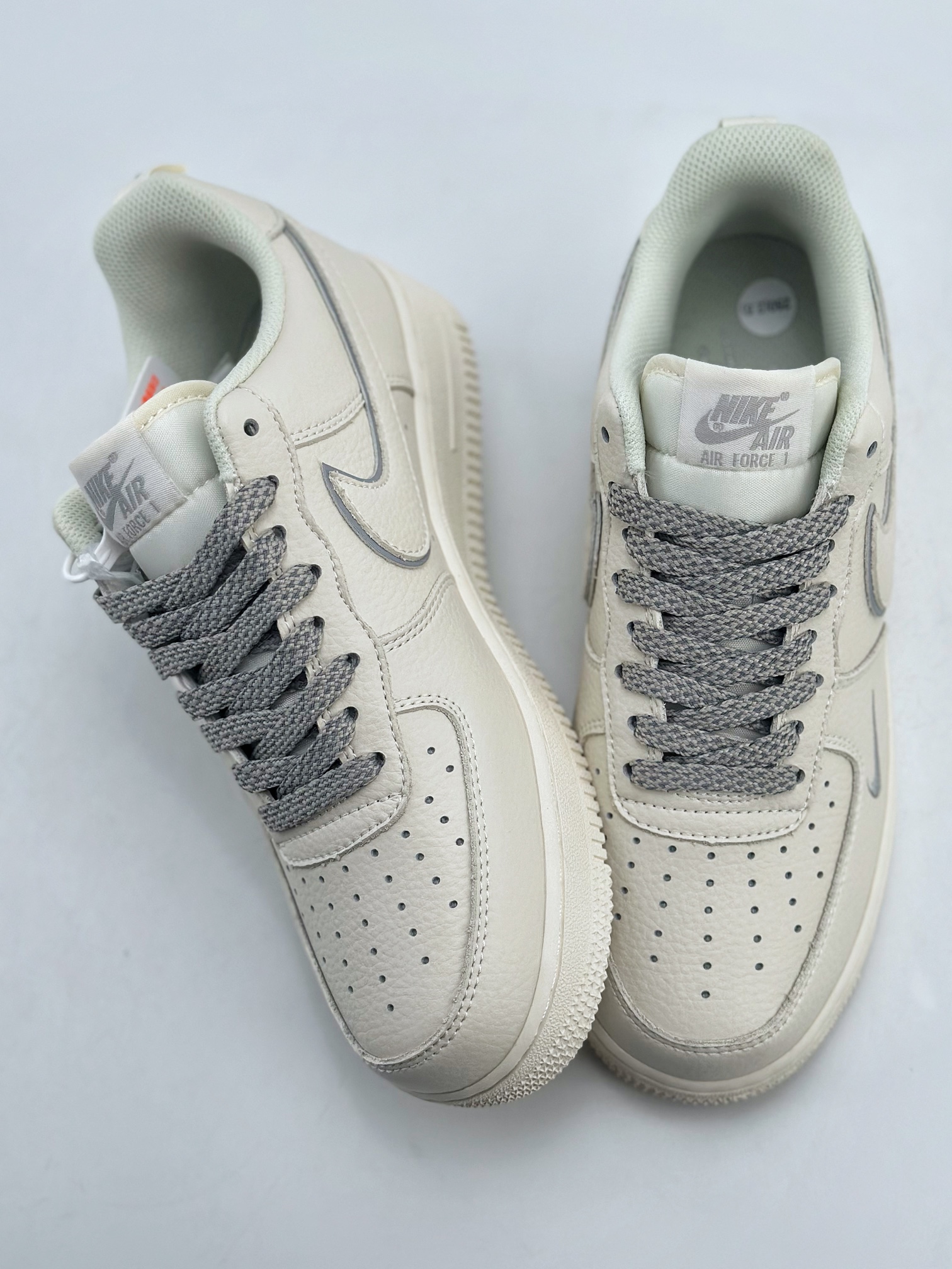 240 Nike Air Force 1 Low 07 米白满天星 MJ0319-023