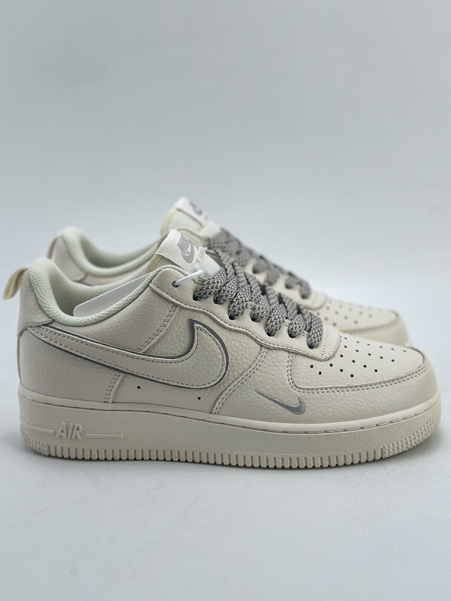 240 Nike Air Force 1 Low 07 米白满天星 MJ0319-023