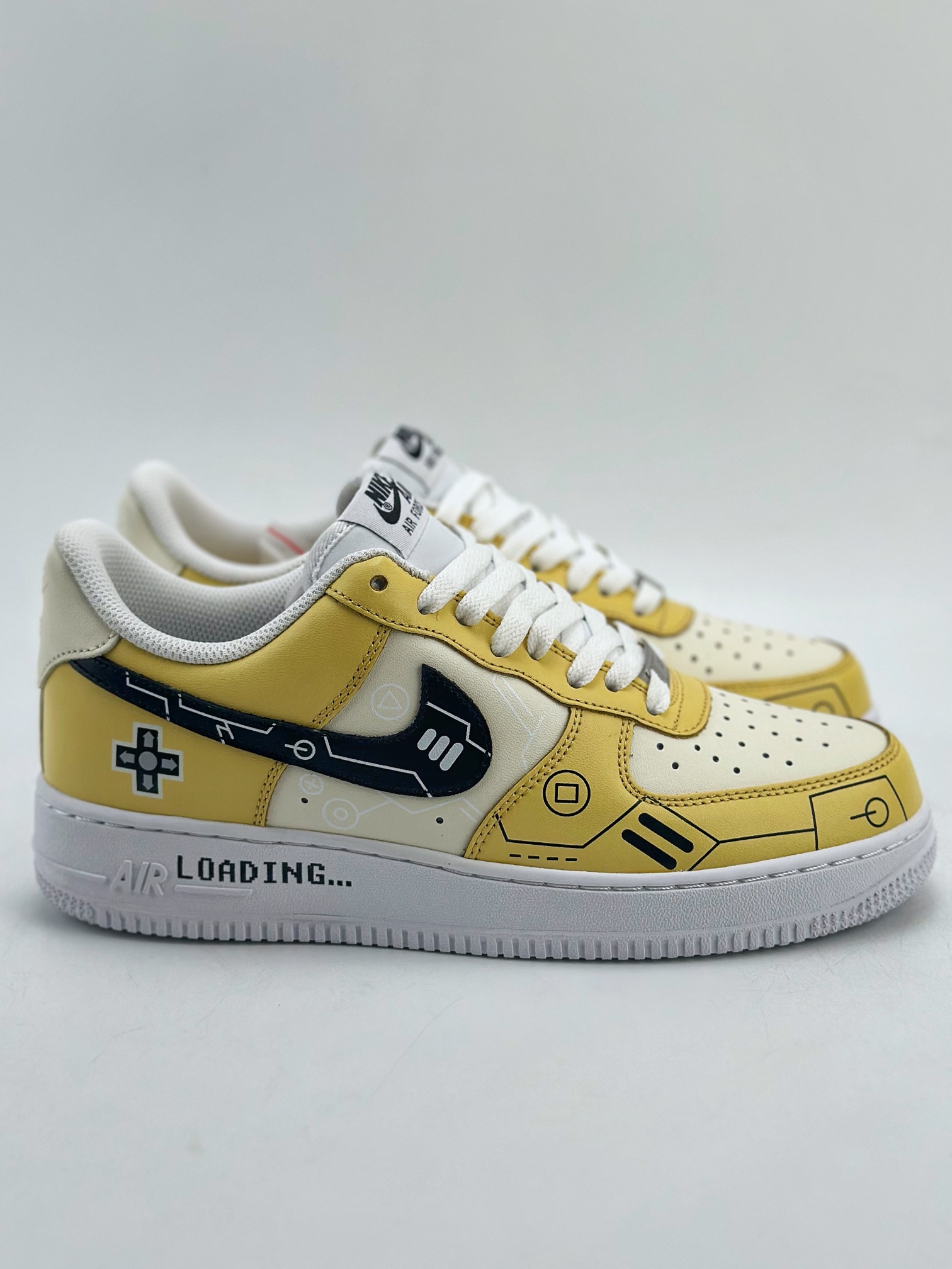 240 Nike Air Force 1 Low 07 电玩空军 白黑黄 CW2288-113