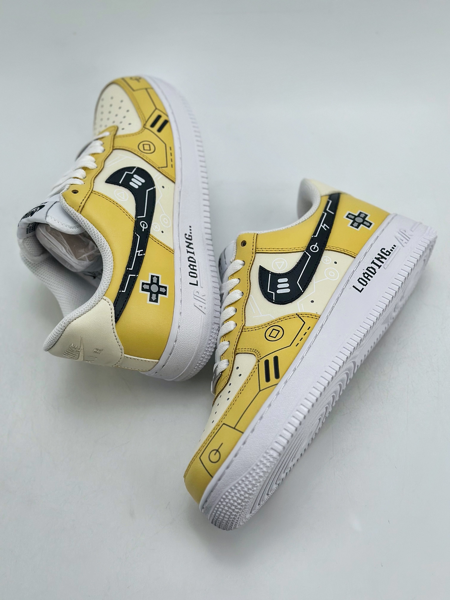 240 Nike Air Force 1 Low 07 电玩空军 白黑黄 CW2288-113