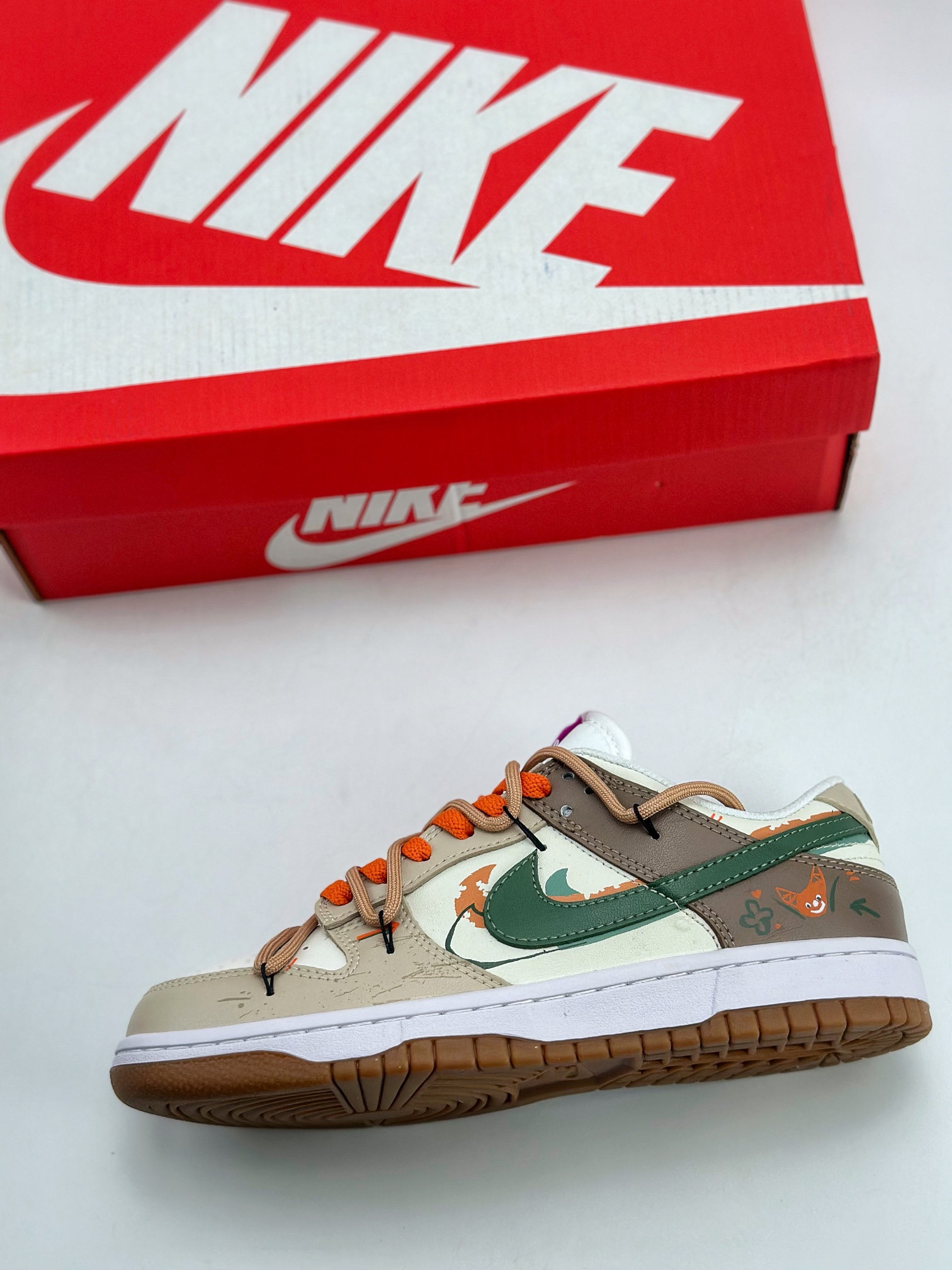 180 NIKE SB Dunk Low 狐狸的夏天米棕 FD9922-151