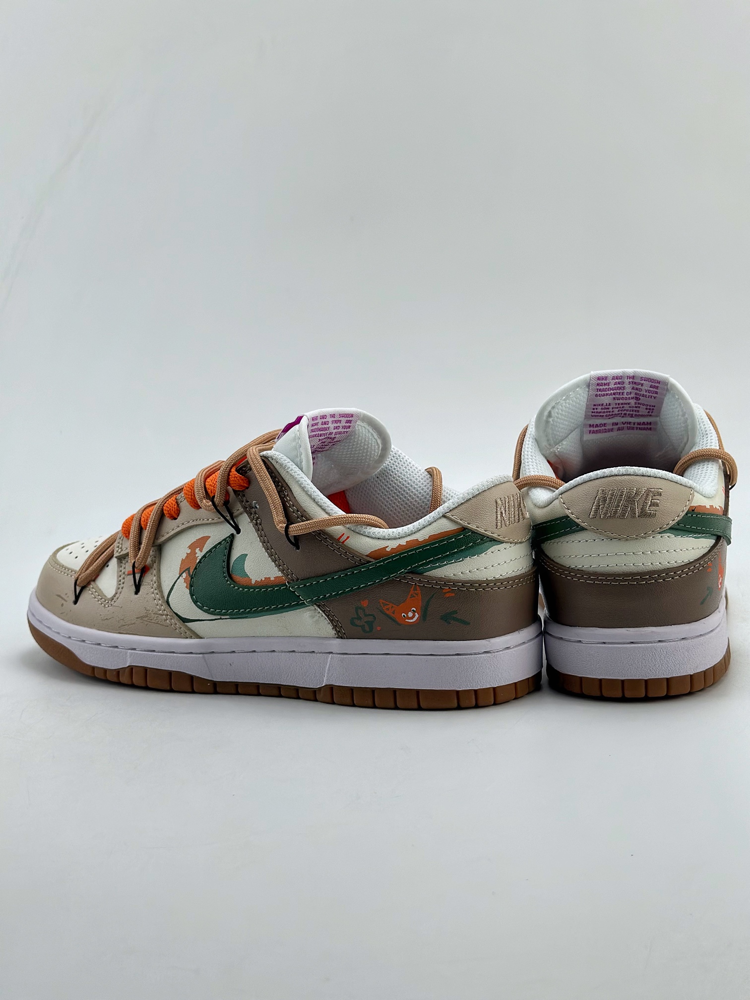 180 NIKE SB Dunk Low 狐狸的夏天米棕 FD9922-151