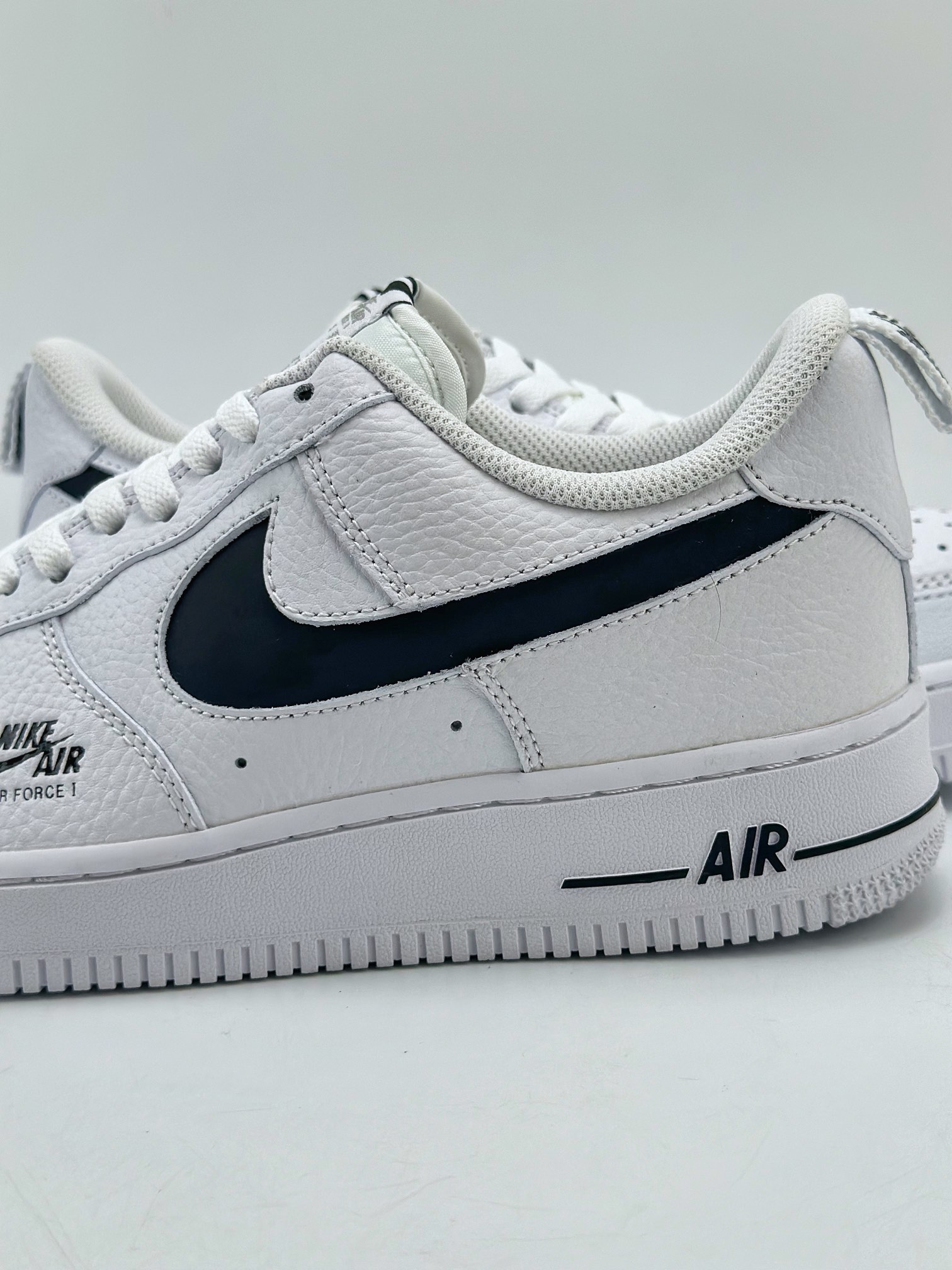 200 Nike Air Force 1 Low 07 解构白黑 CV3039-105