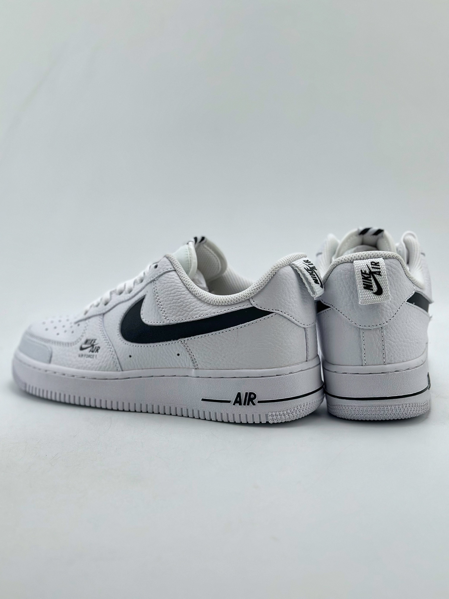 200 Nike Air Force 1 Low 07 解构白黑 CV3039-105