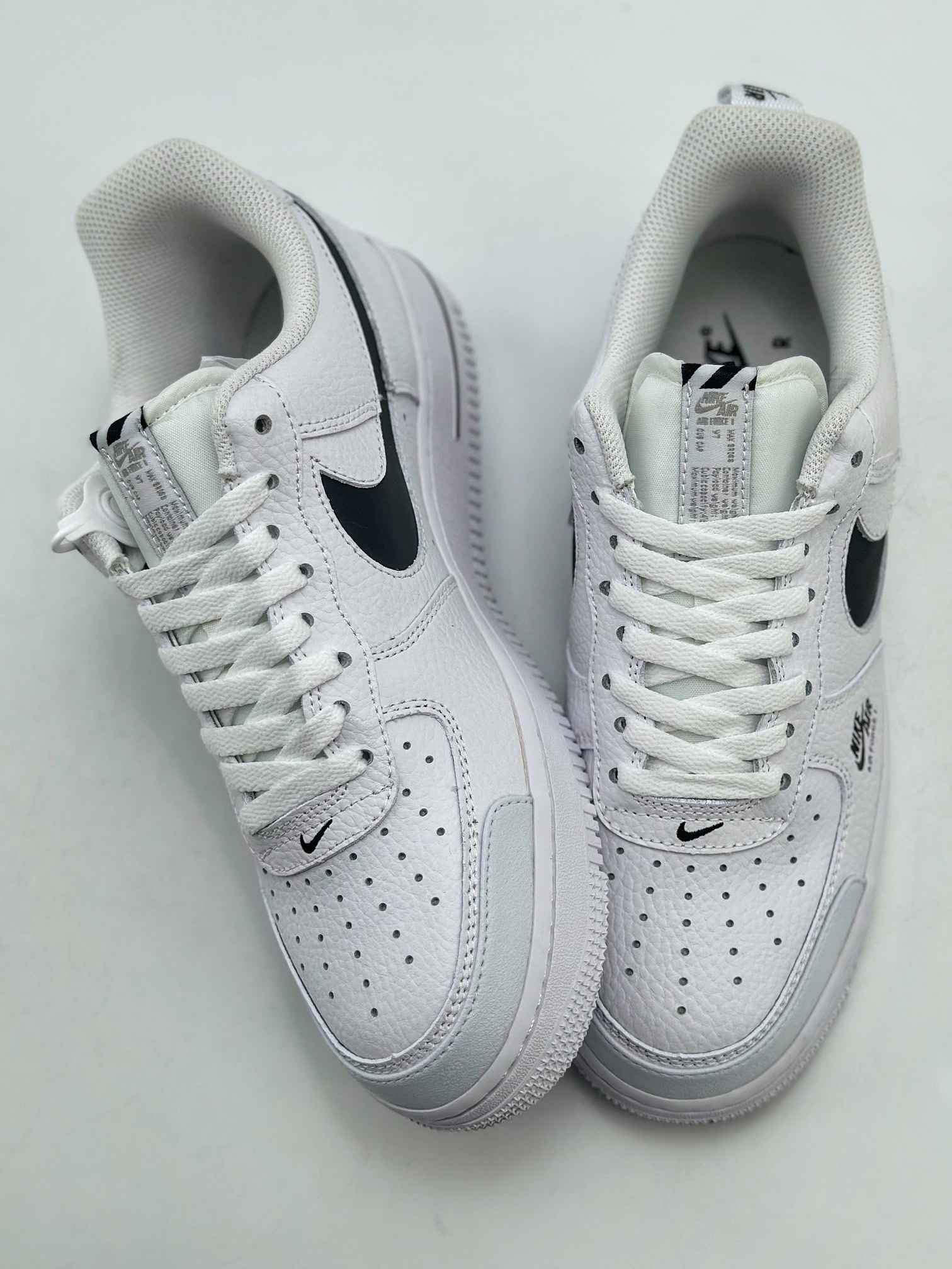 200 Nike Air Force 1 Low 07 解构白黑 CV3039-105