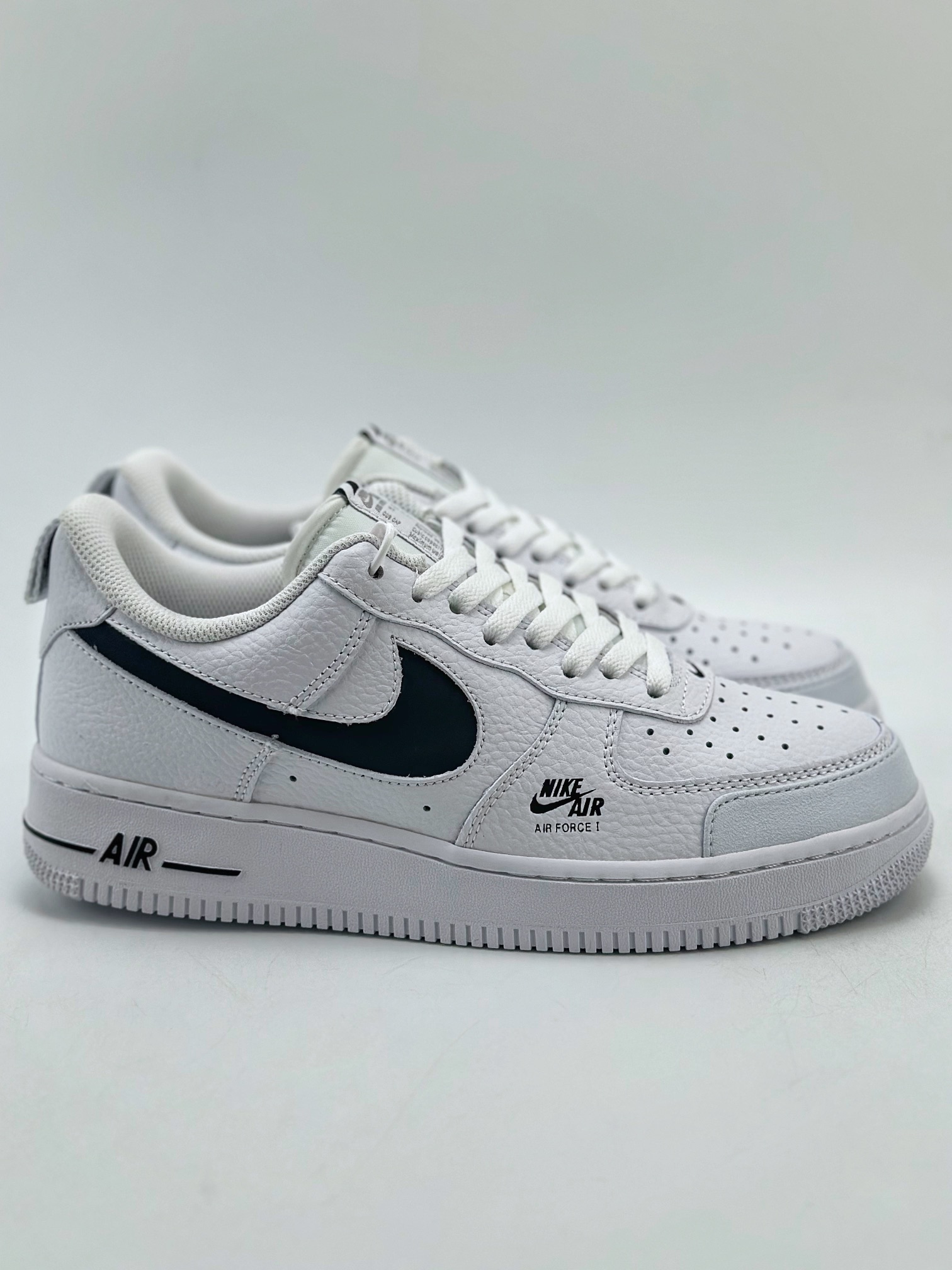 200 Nike Air Force 1 Low 07 解构白黑 CV3039-105