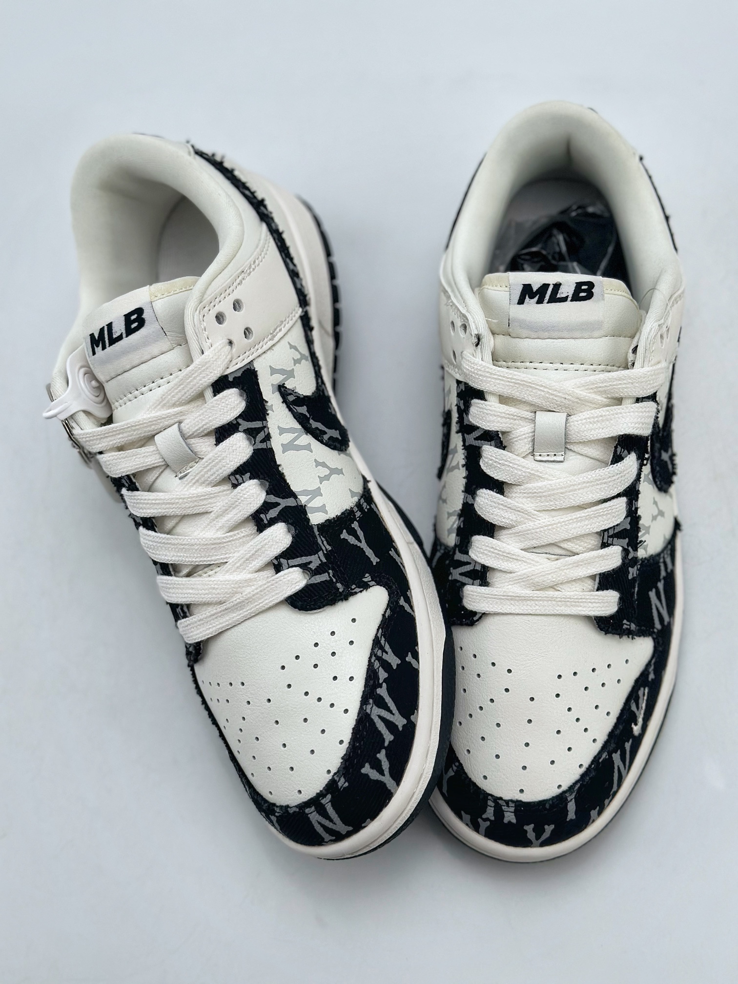 280 Nike SB Dunk Low x MLB 白黑牛仔印花 DQ1098-343