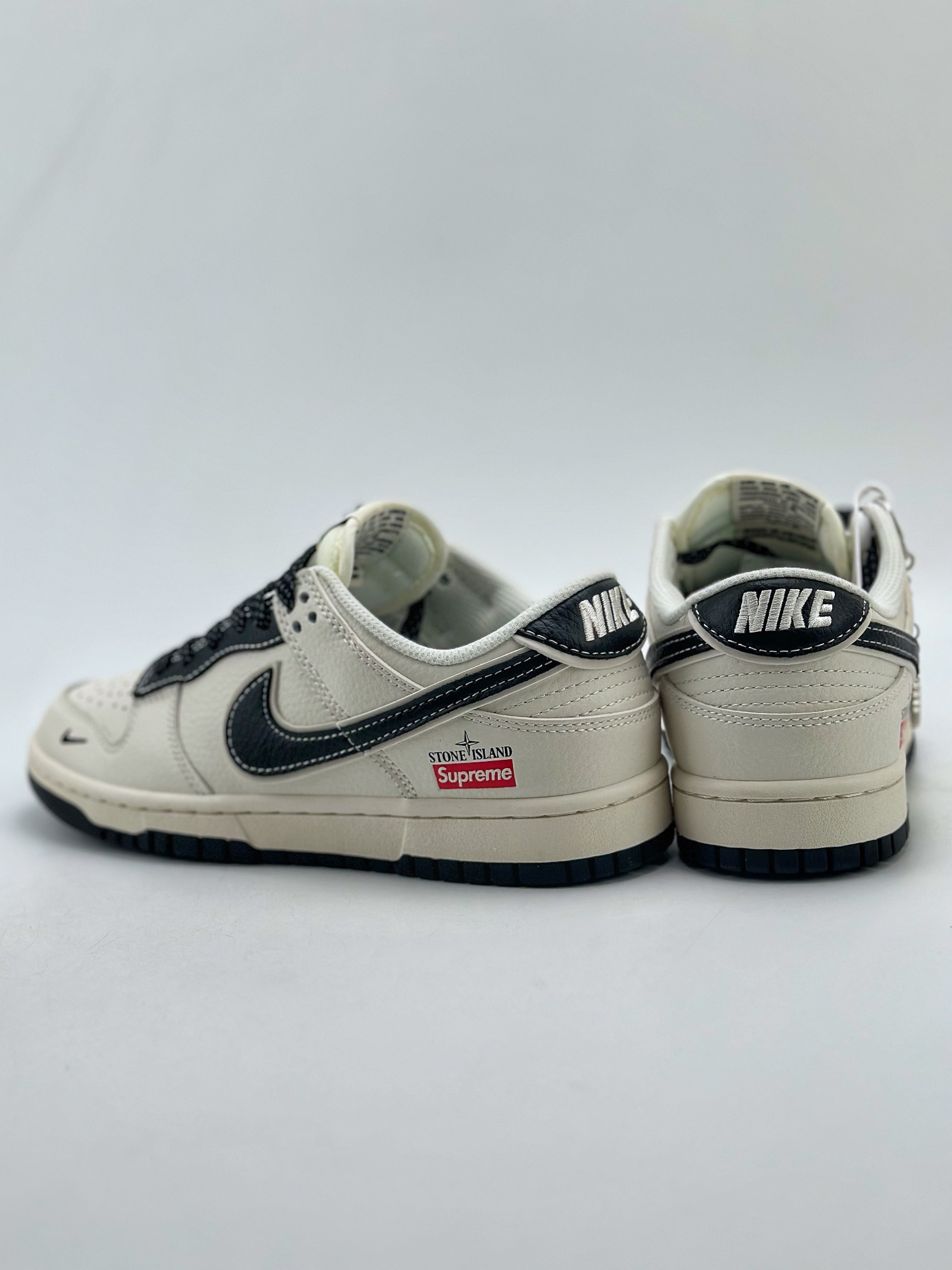 280 Nike SB Dunk Low x Supreme x Stone Island 米白黑 BB9866-003