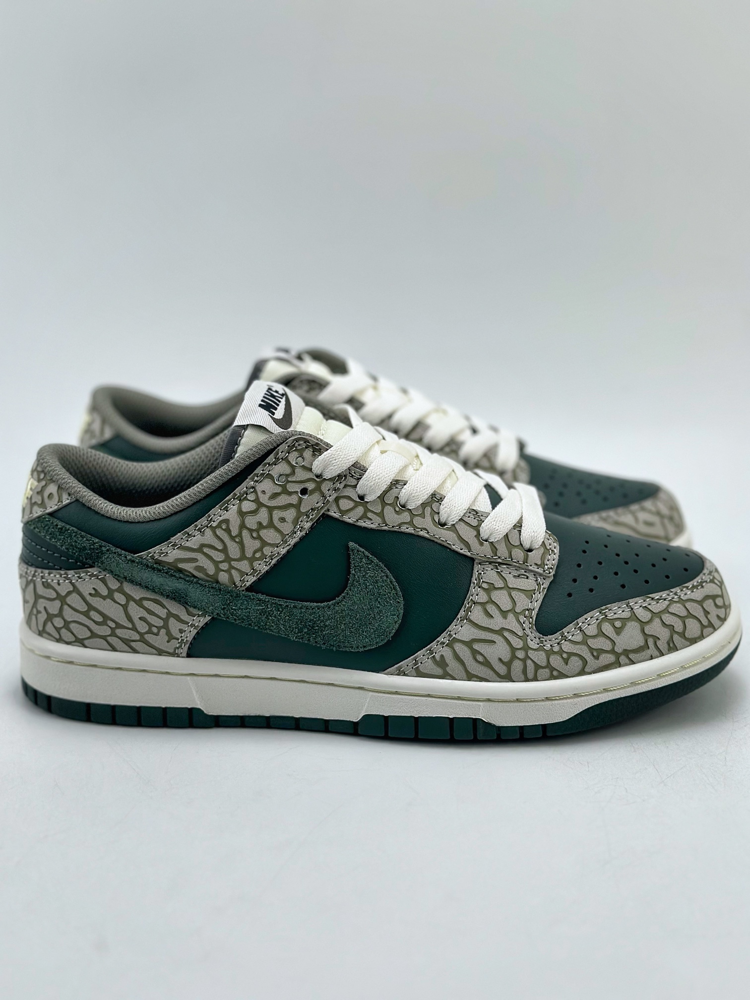 260 Nike SB Dunk Low Premium ”Urban Landscape” 2.0 绿色 HF4878-053