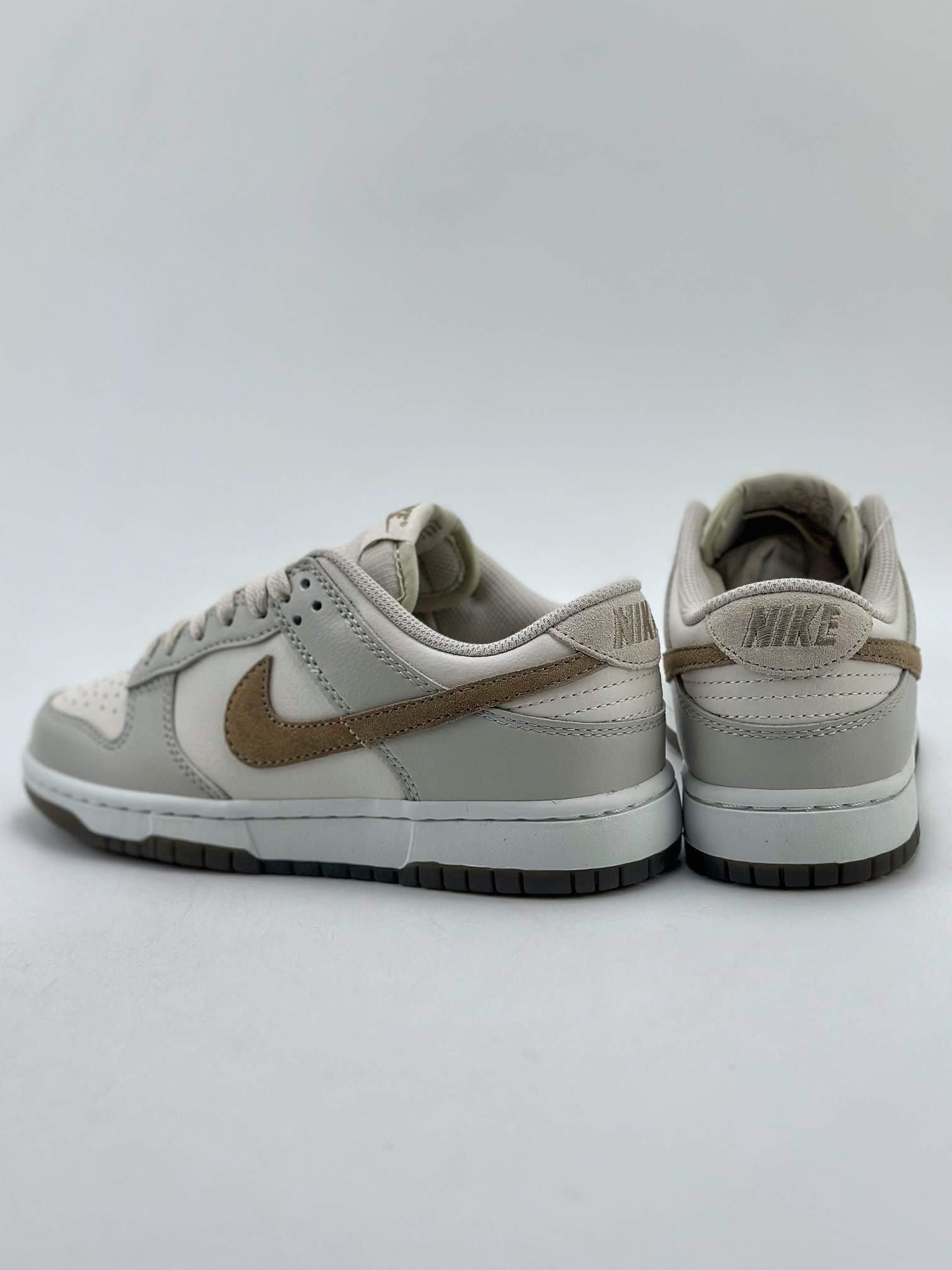 180 NIKE SB Dunk Low RETRO PREMIUM 灰棕 FJ4188-001