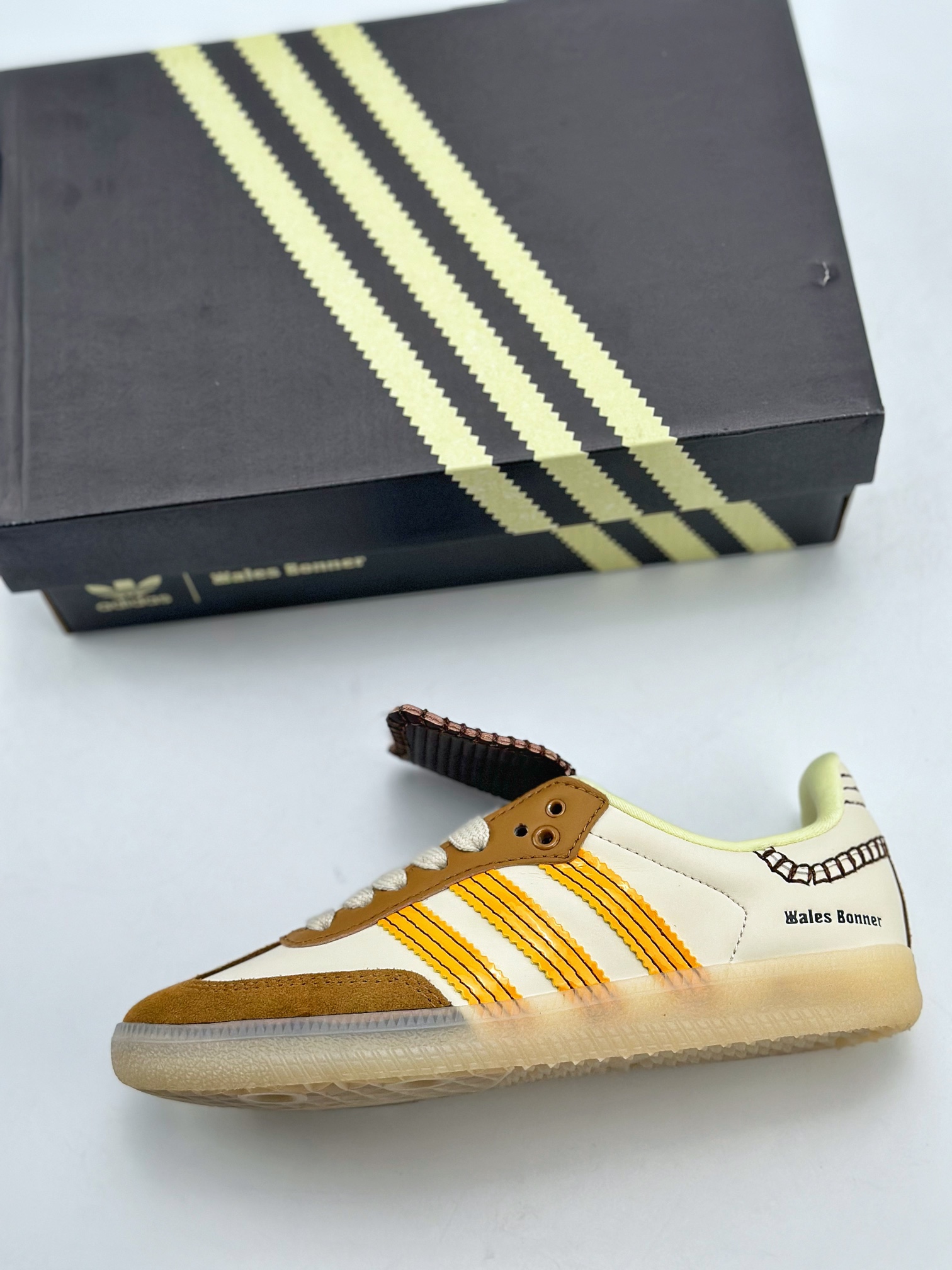 180 adidas Samba END 白黄棕  IG5888