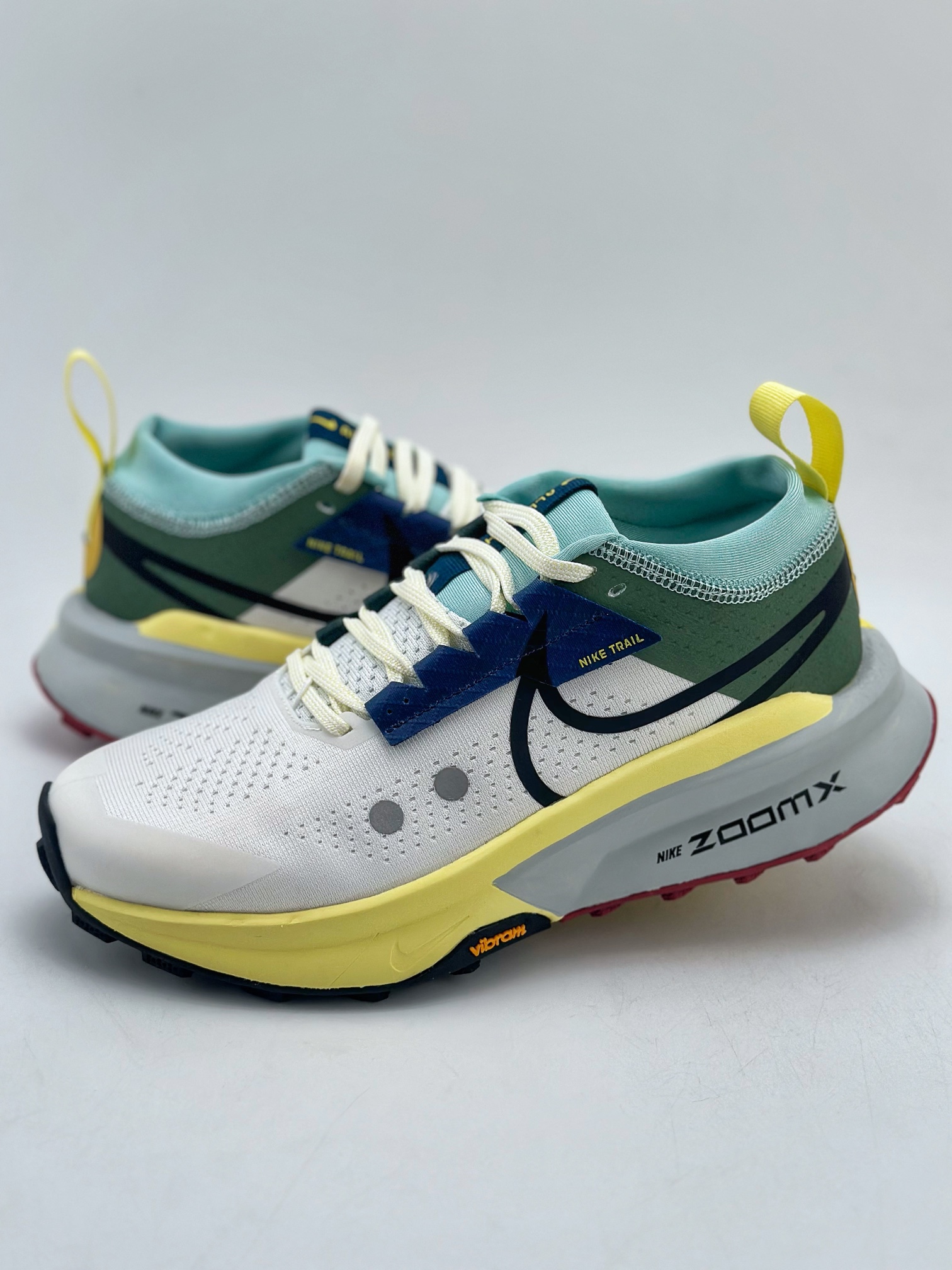 230 Nike ZoomX Zegama Trail 2 慢跑鞋